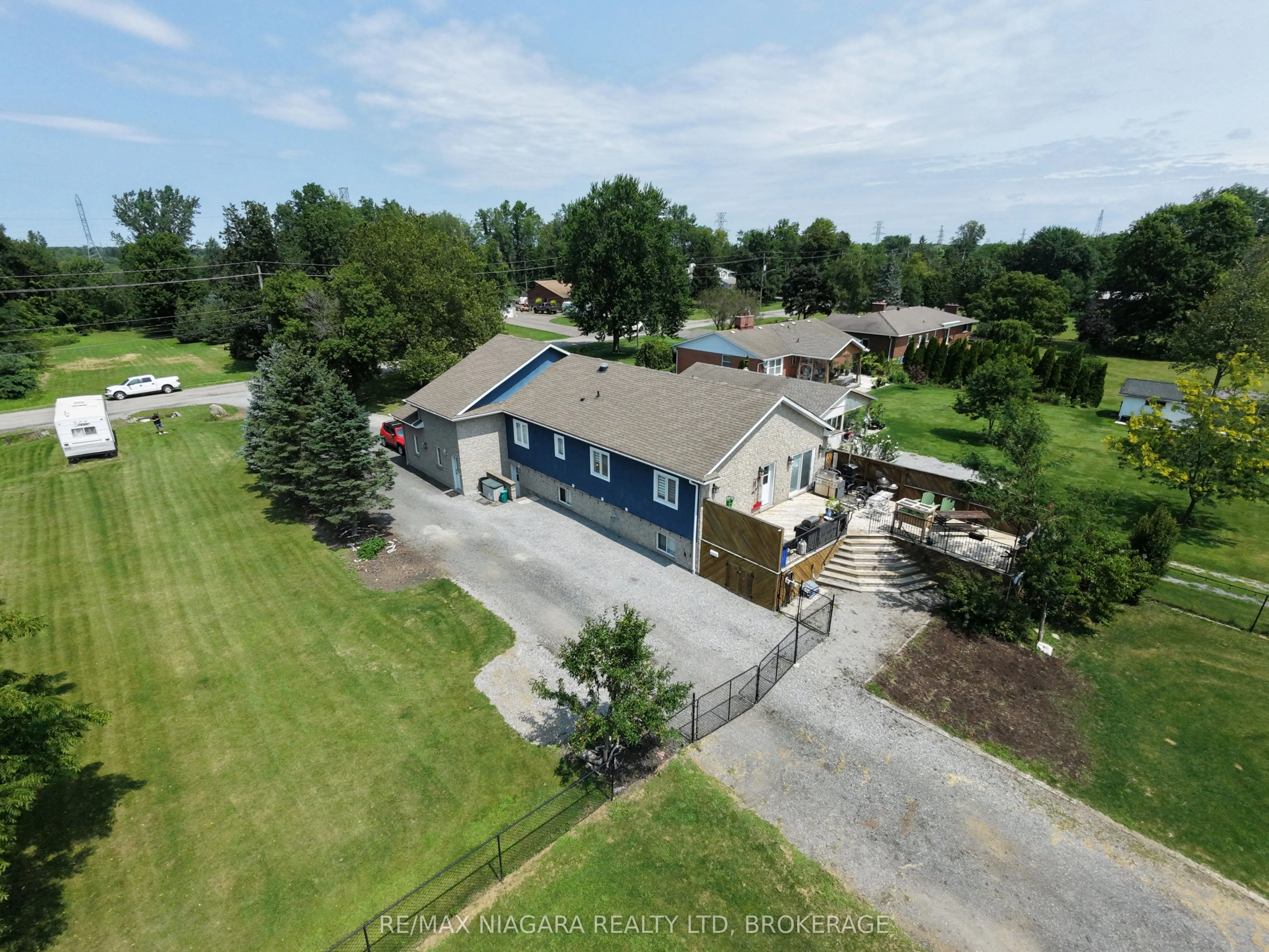 1487 Barron Road