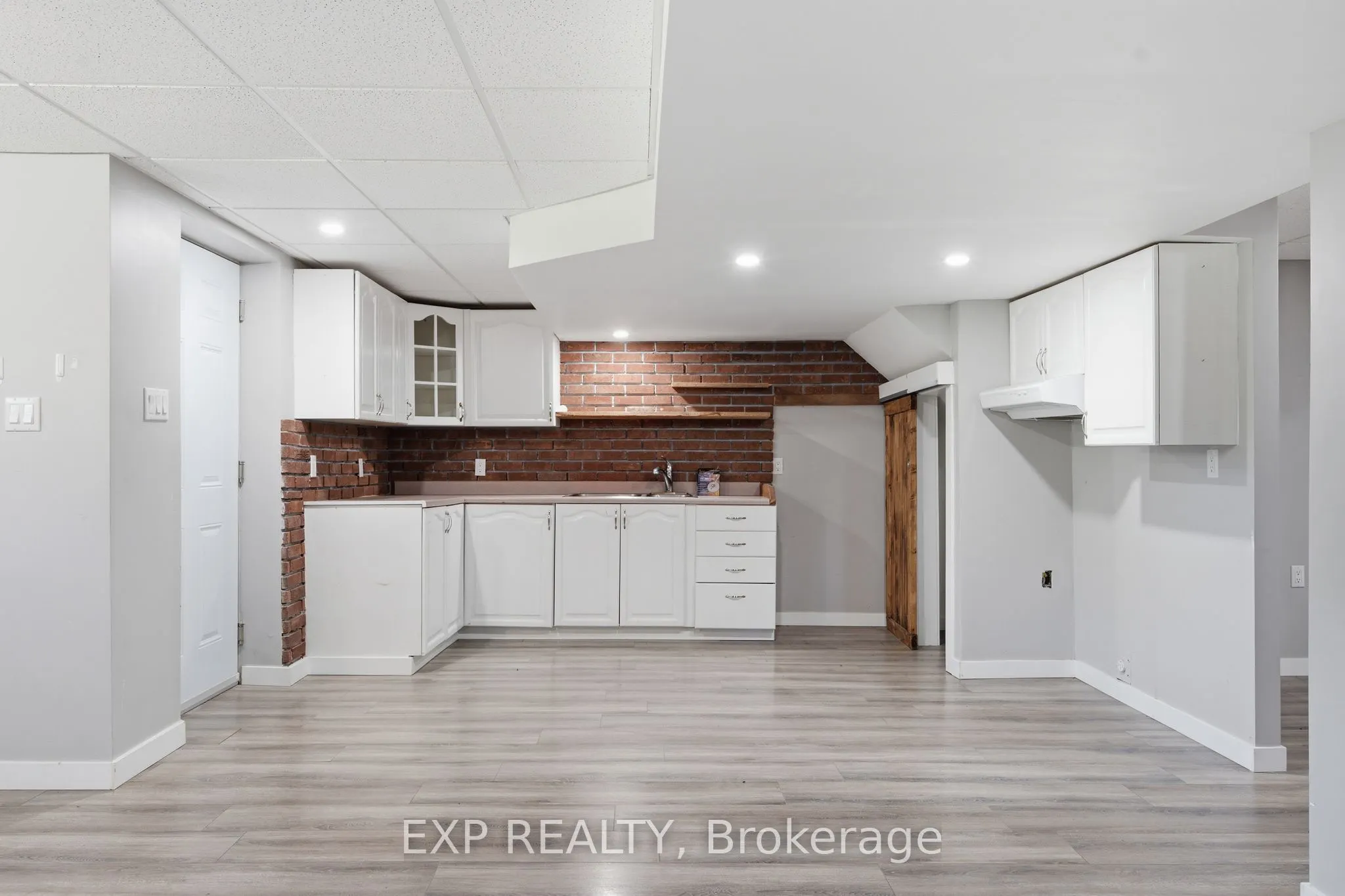 516 ALLISON Road