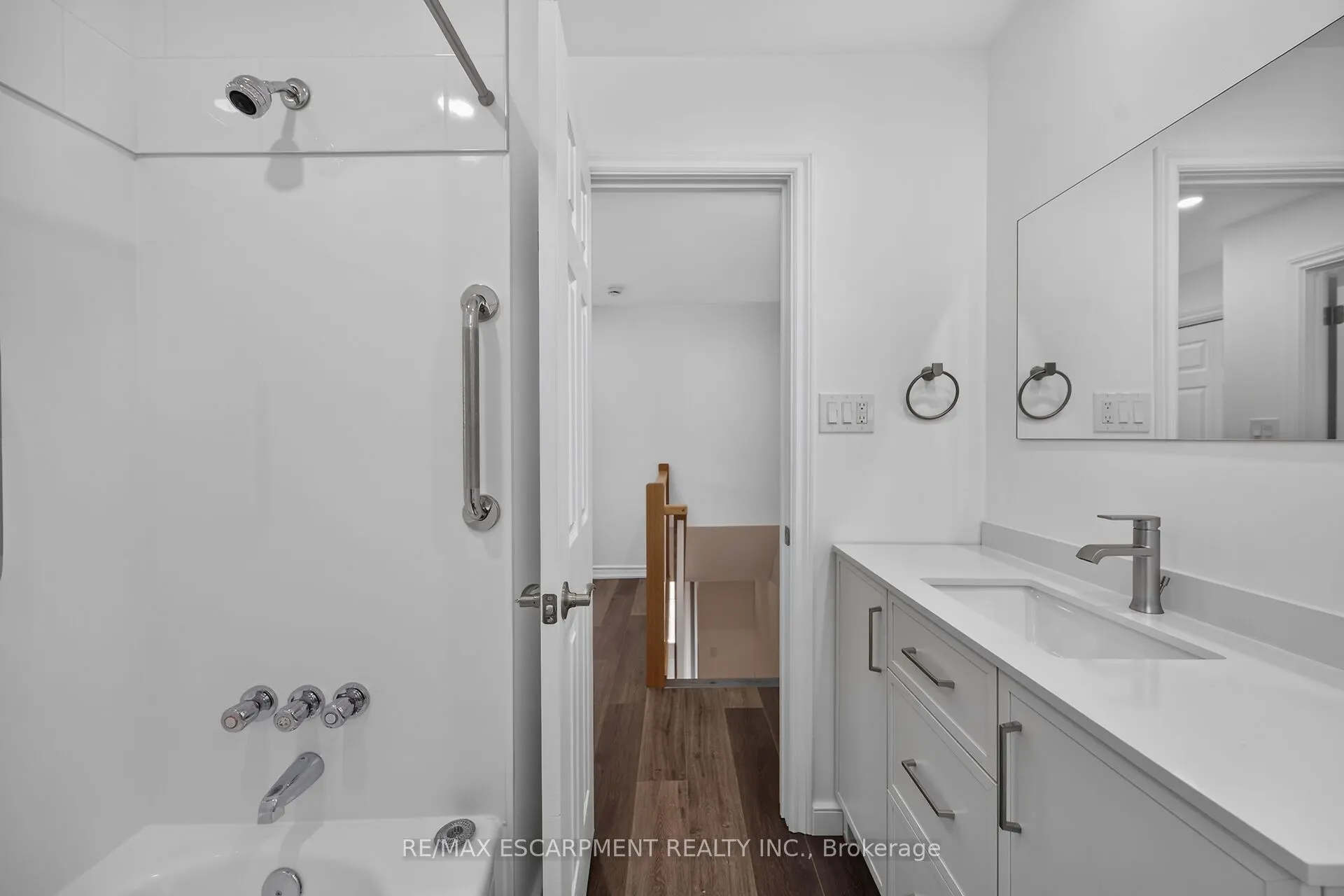 199 YORK Road #2