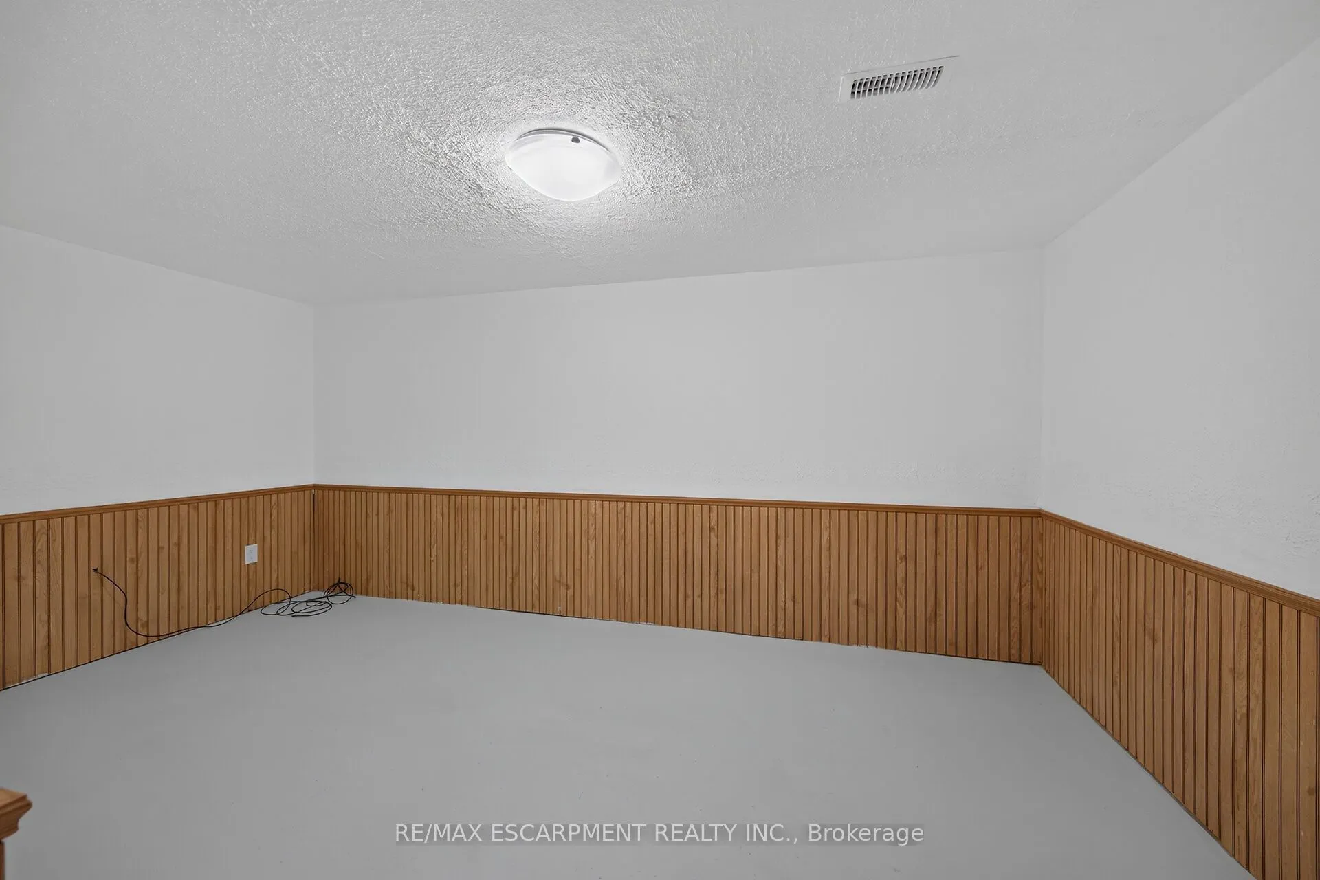 199 YORK Road #2