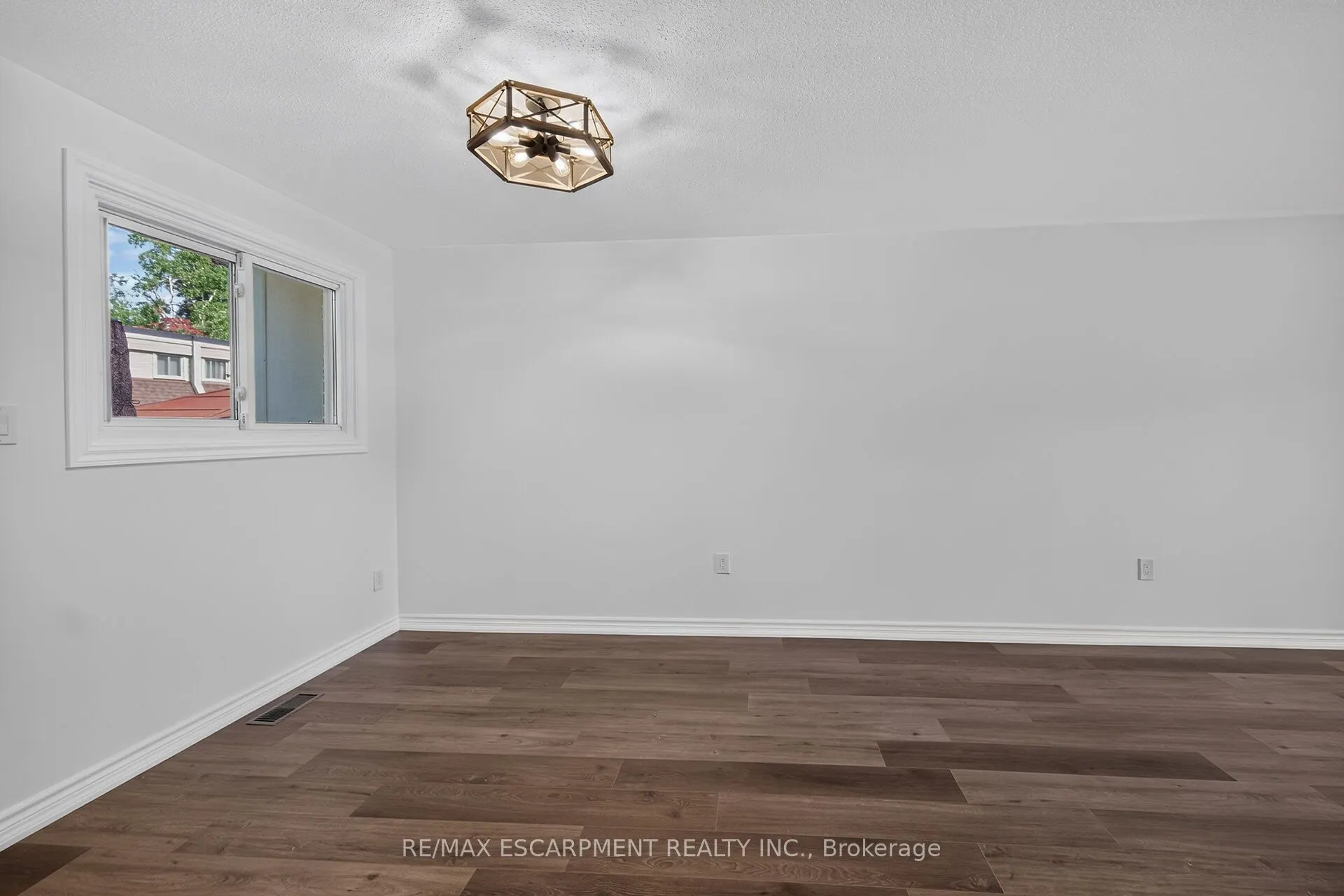199 YORK Road #2