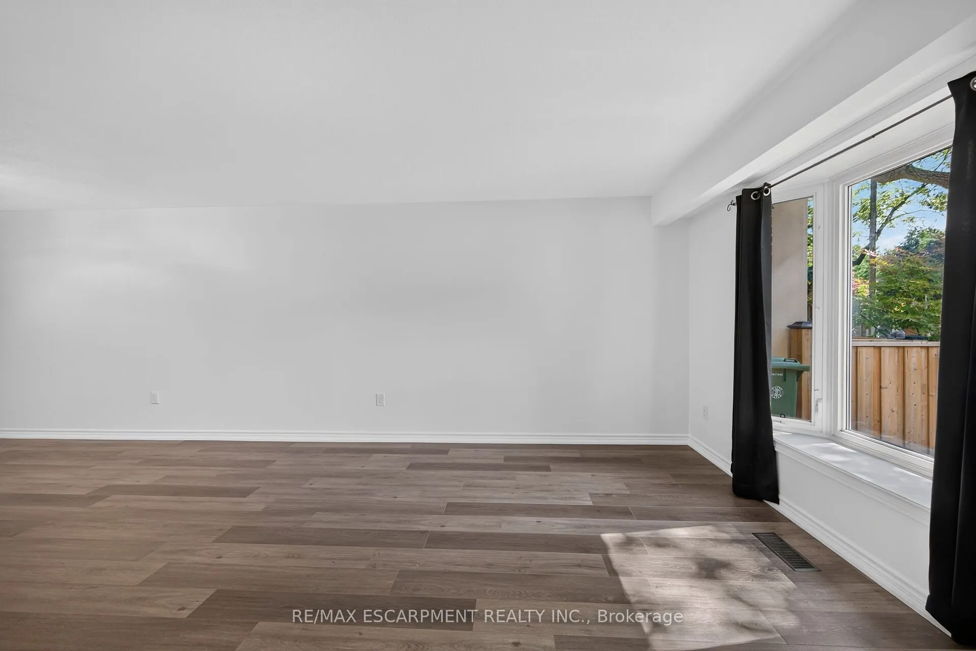 199 YORK Road #2