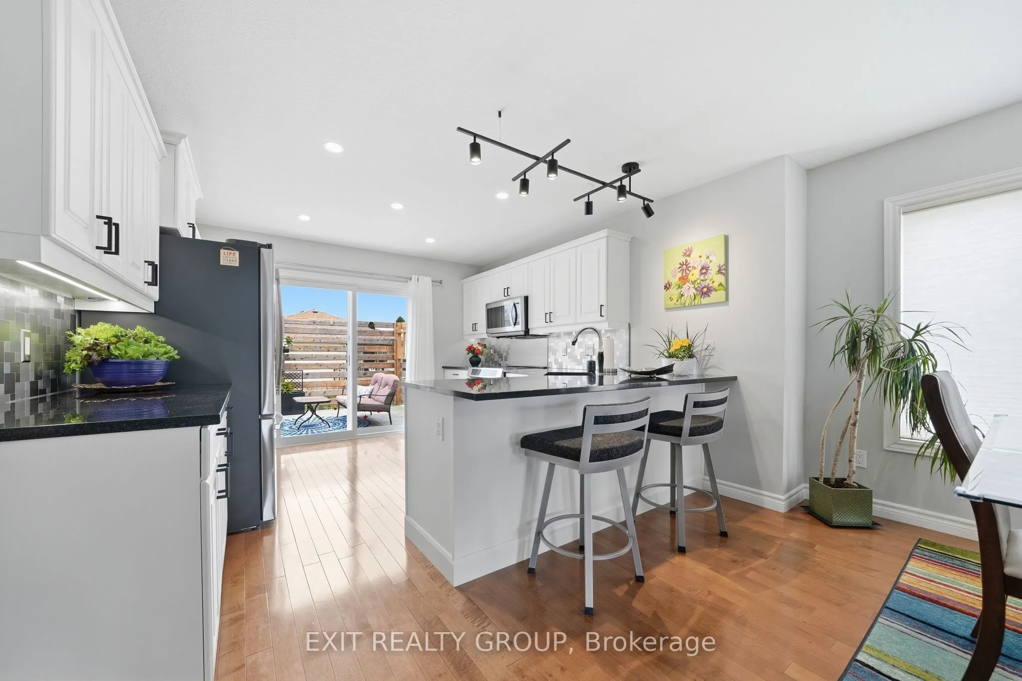 86 Sandbanks Court