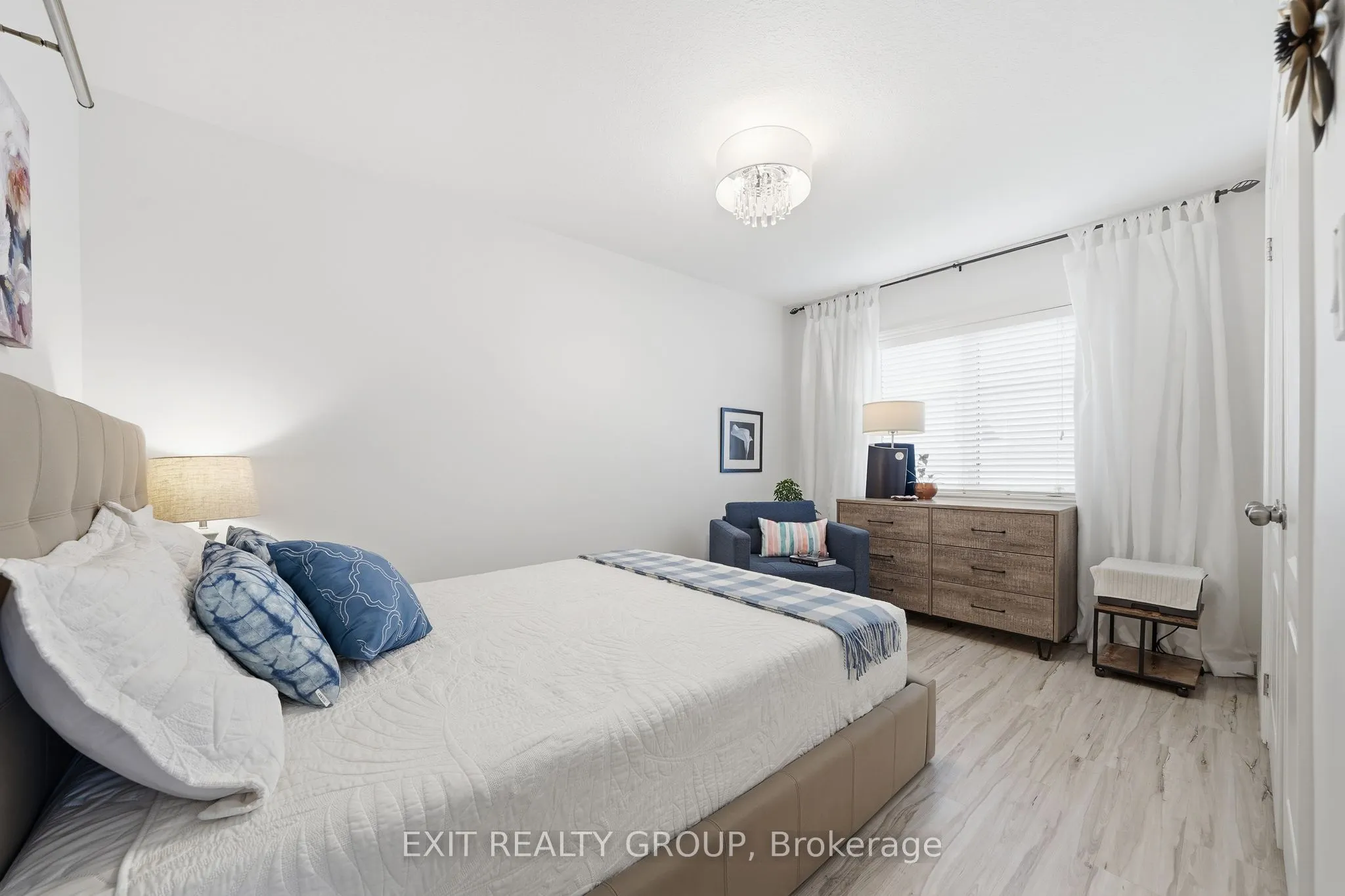 86 Sandbanks Court