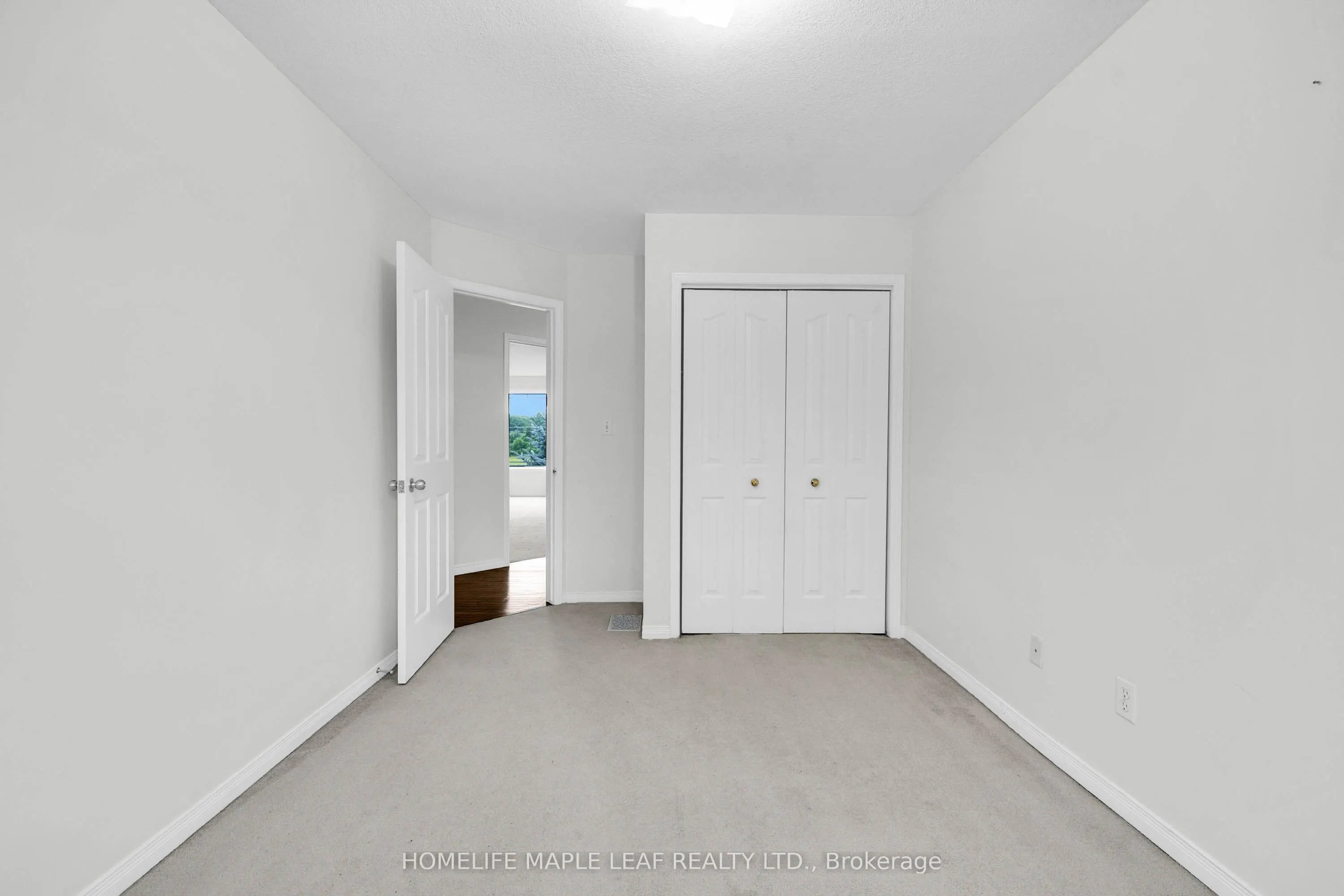 888 Paisley Road