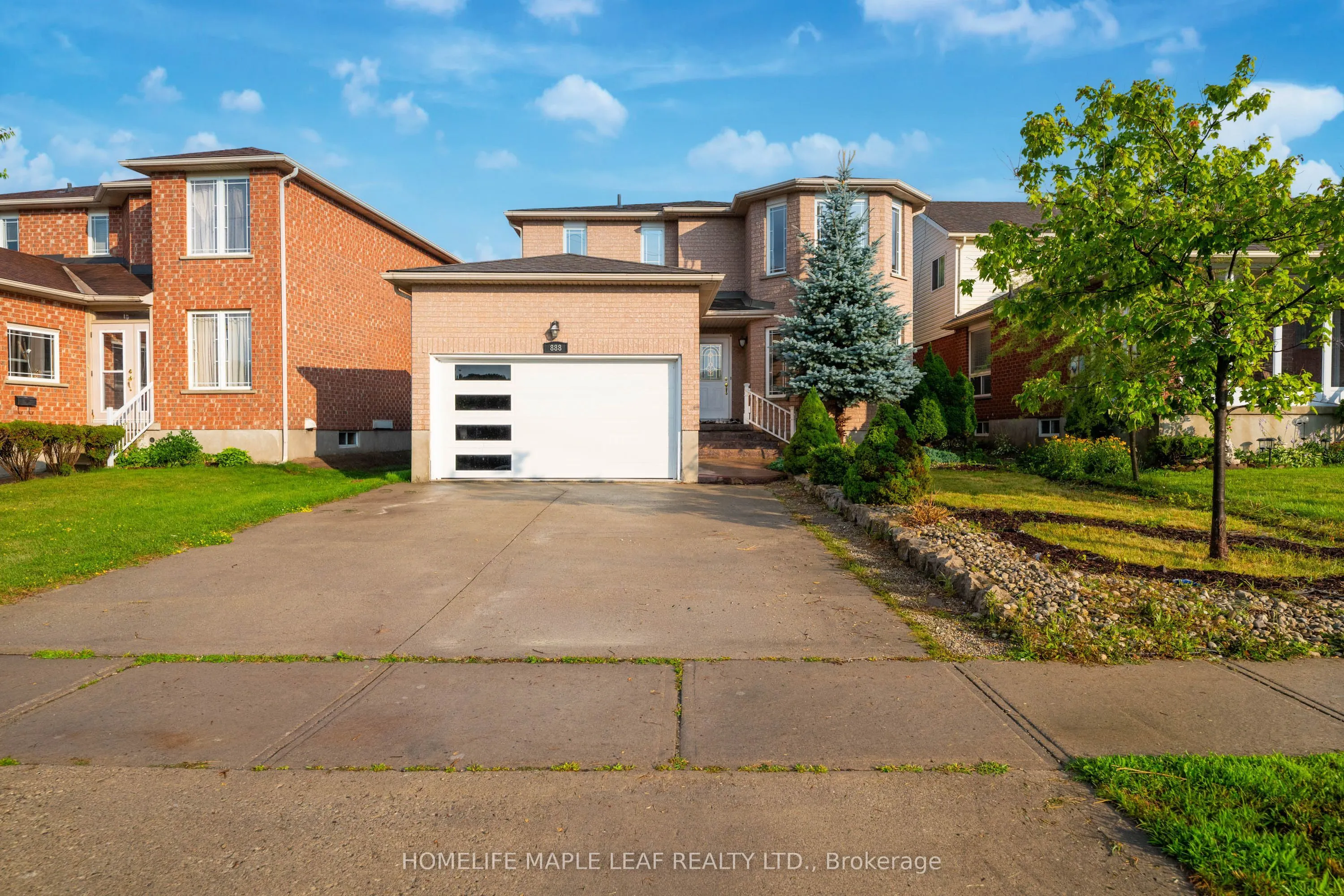 888 Paisley Road
