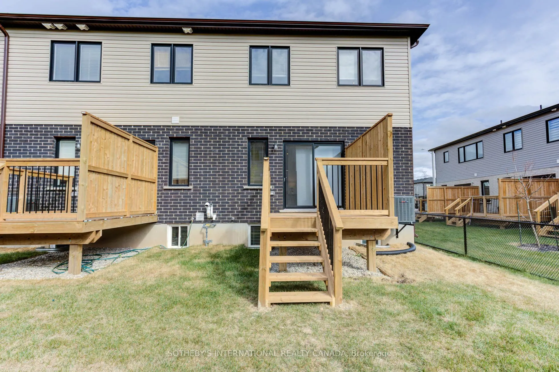 72 Bur Oak Common #79Q
