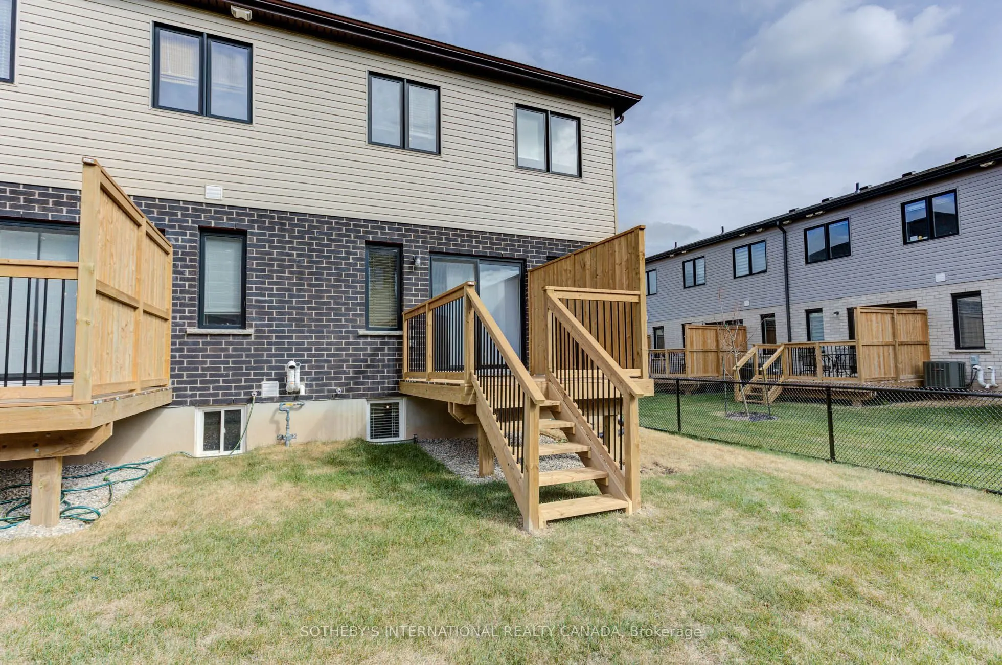 72 Bur Oak Common #79Q