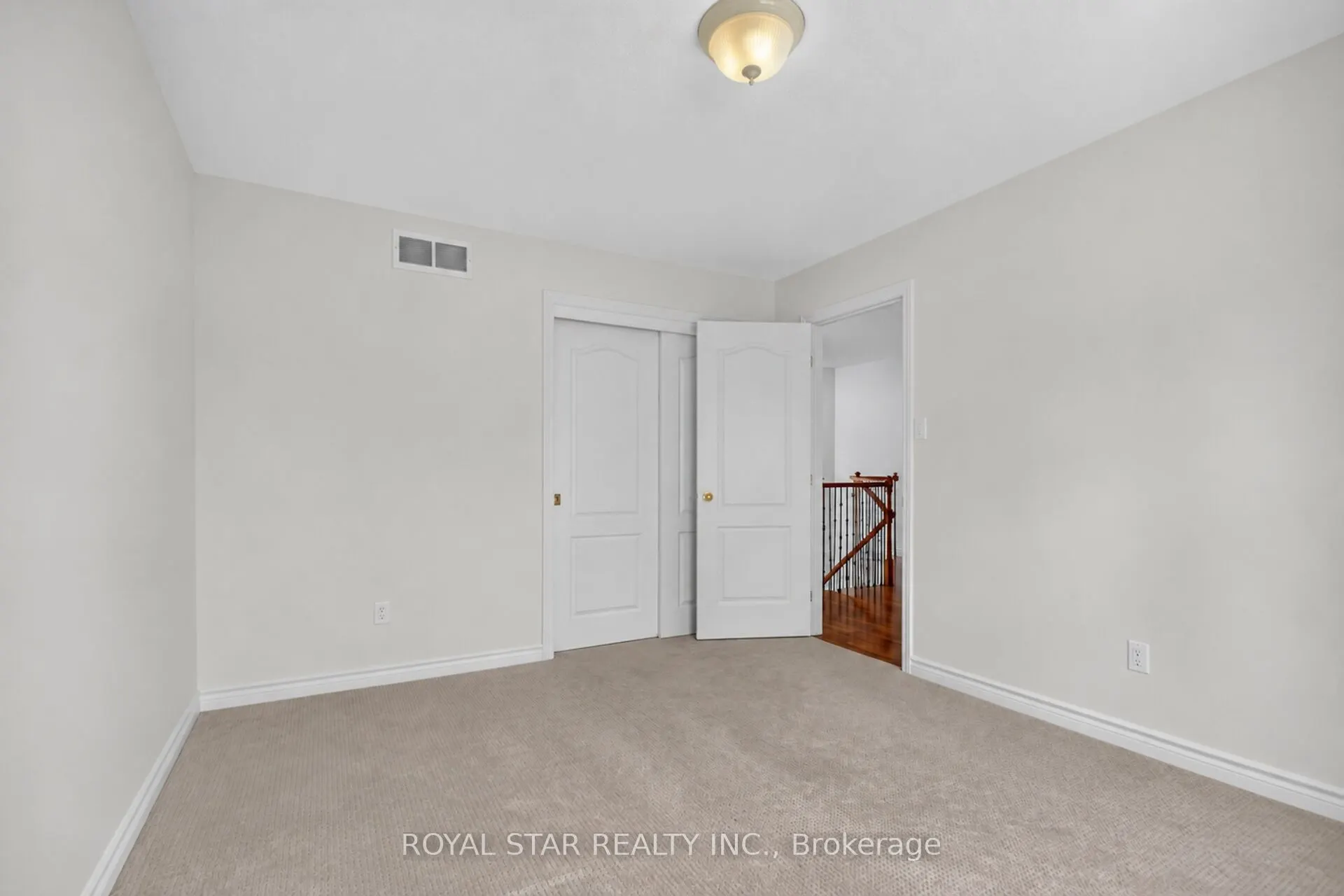 818 Long Point Circle