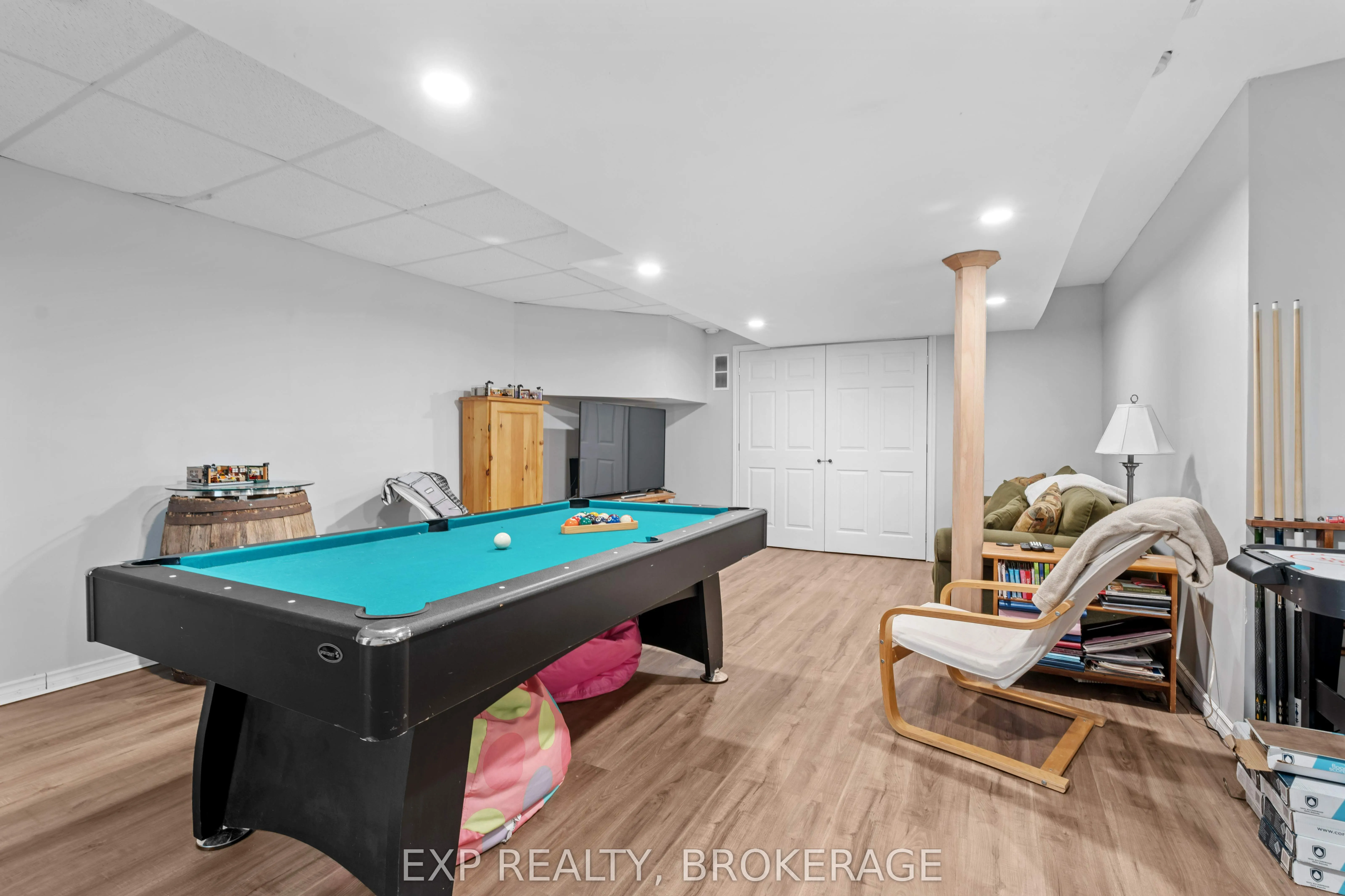 26 BOXEN HARBOUR Lane