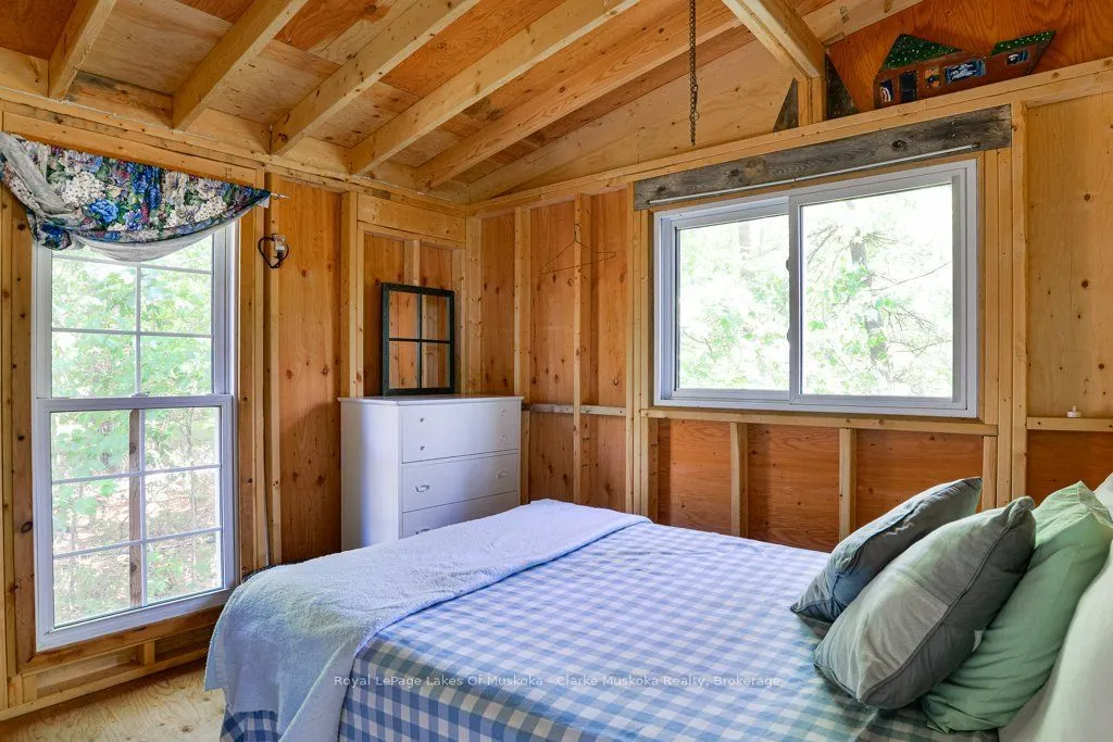 25744 Georgian Bay Shr