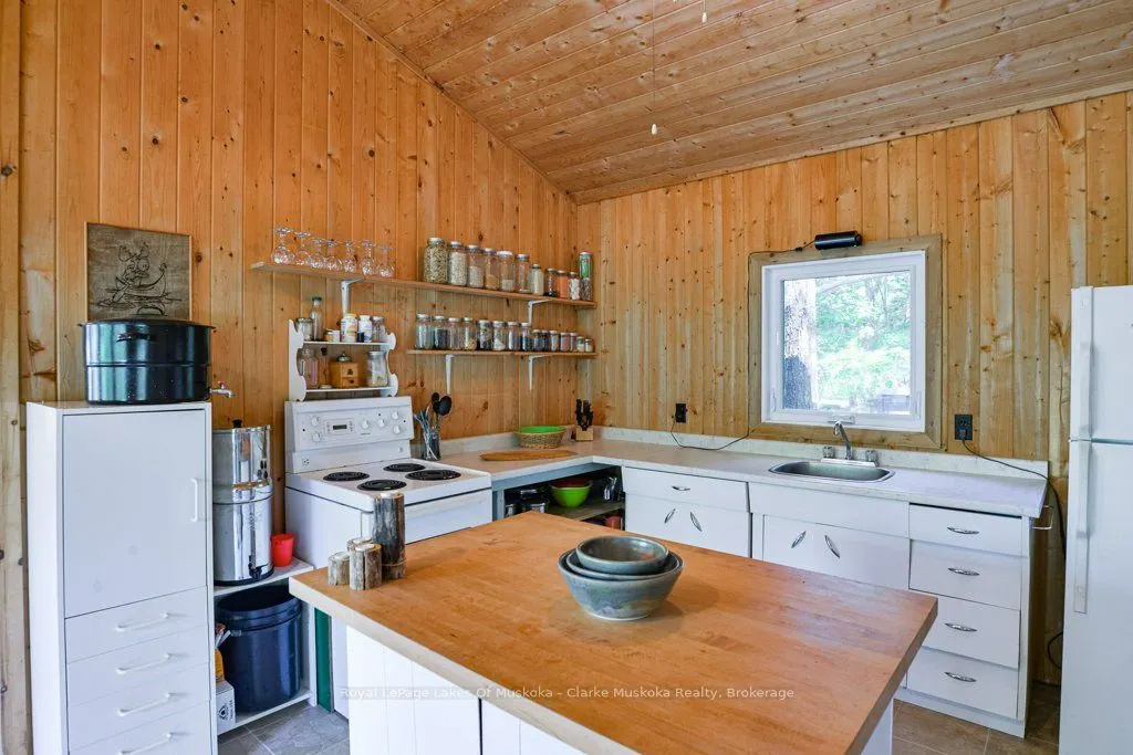 25744 Georgian Bay Shr