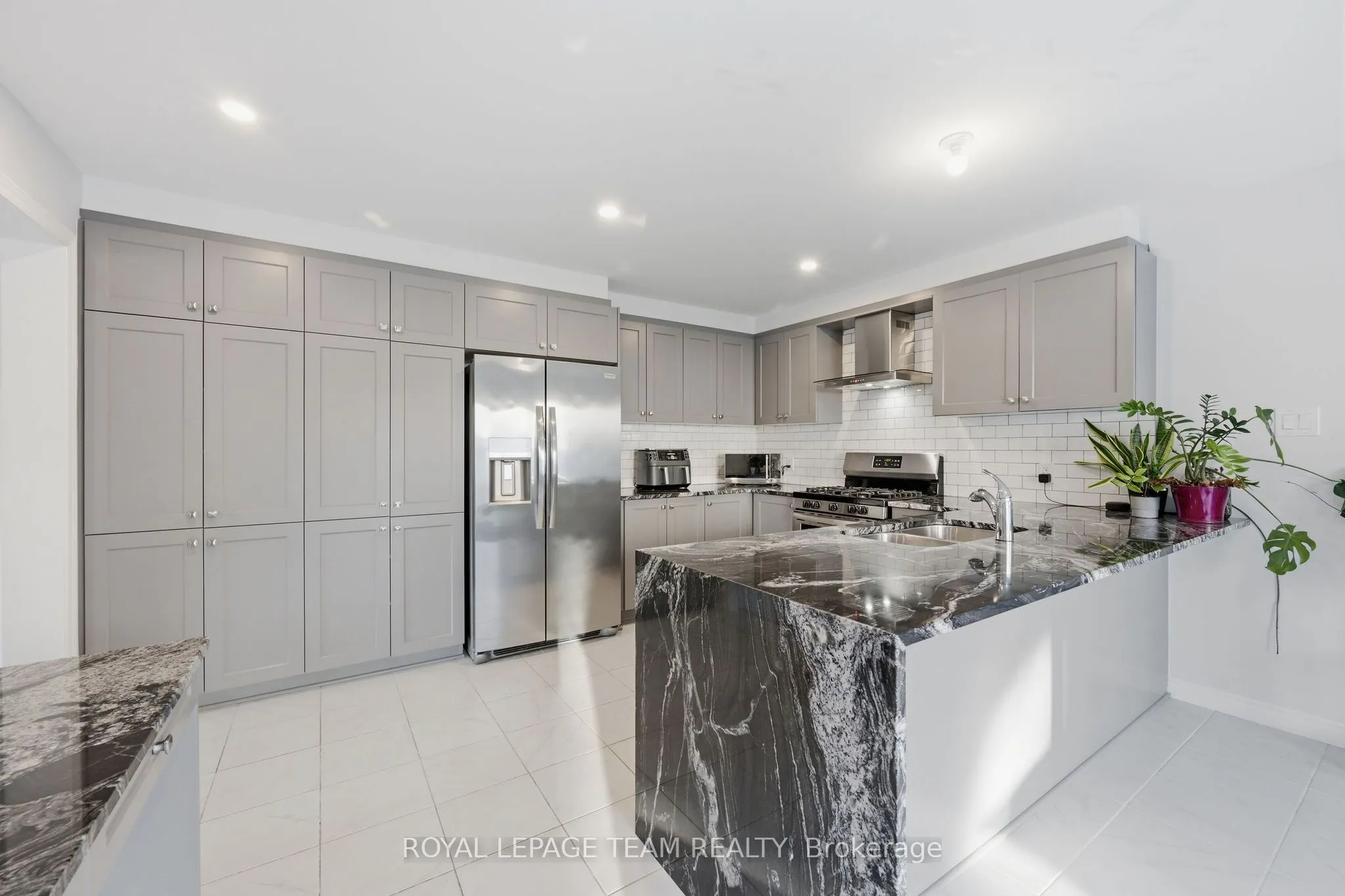 153 Unity Place