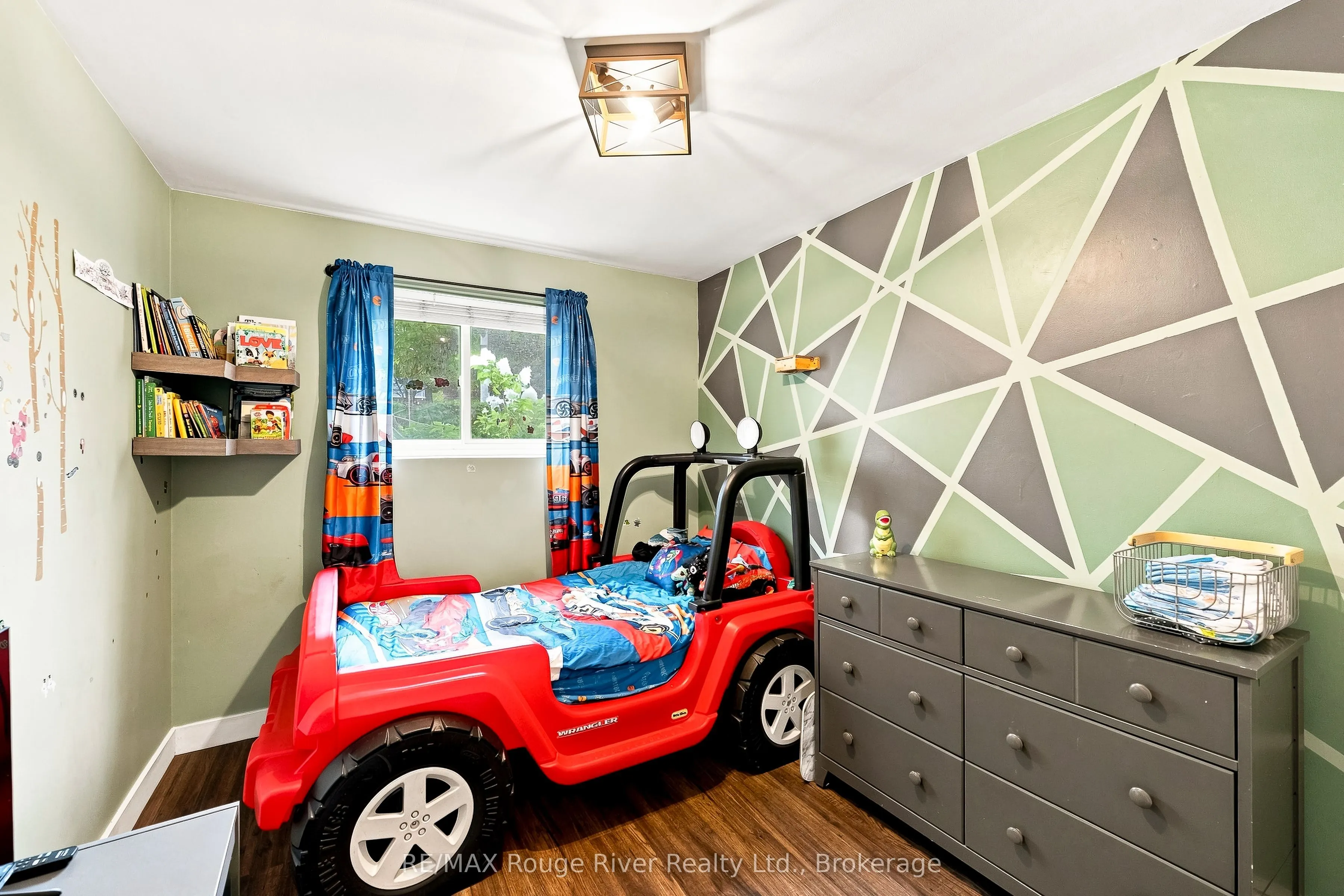 242 D'arcy Street #3