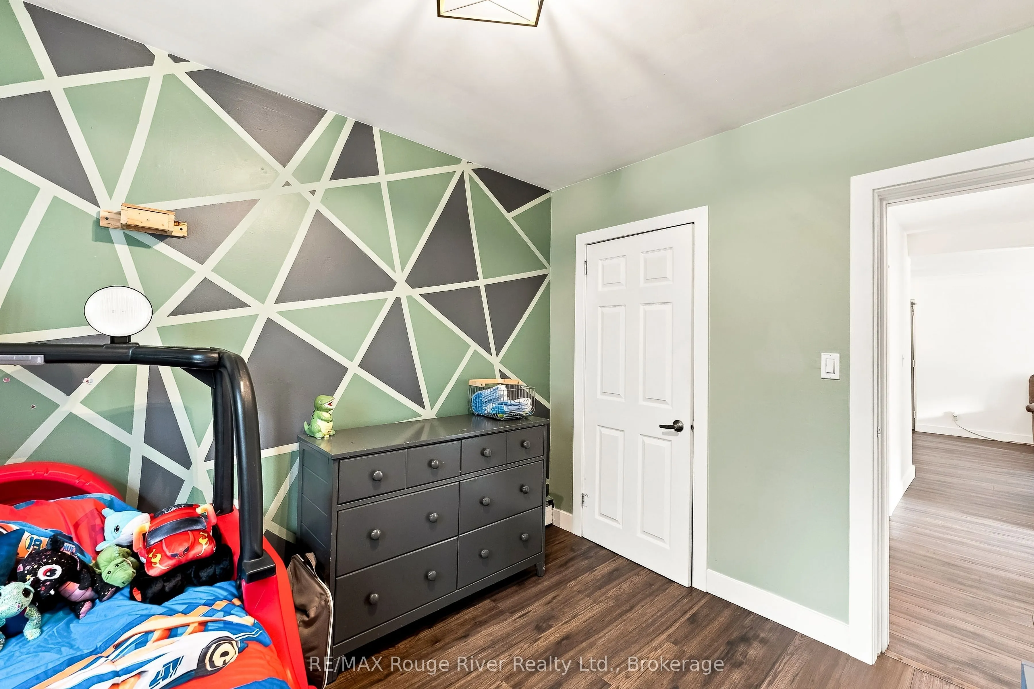 242 D'arcy Street #3