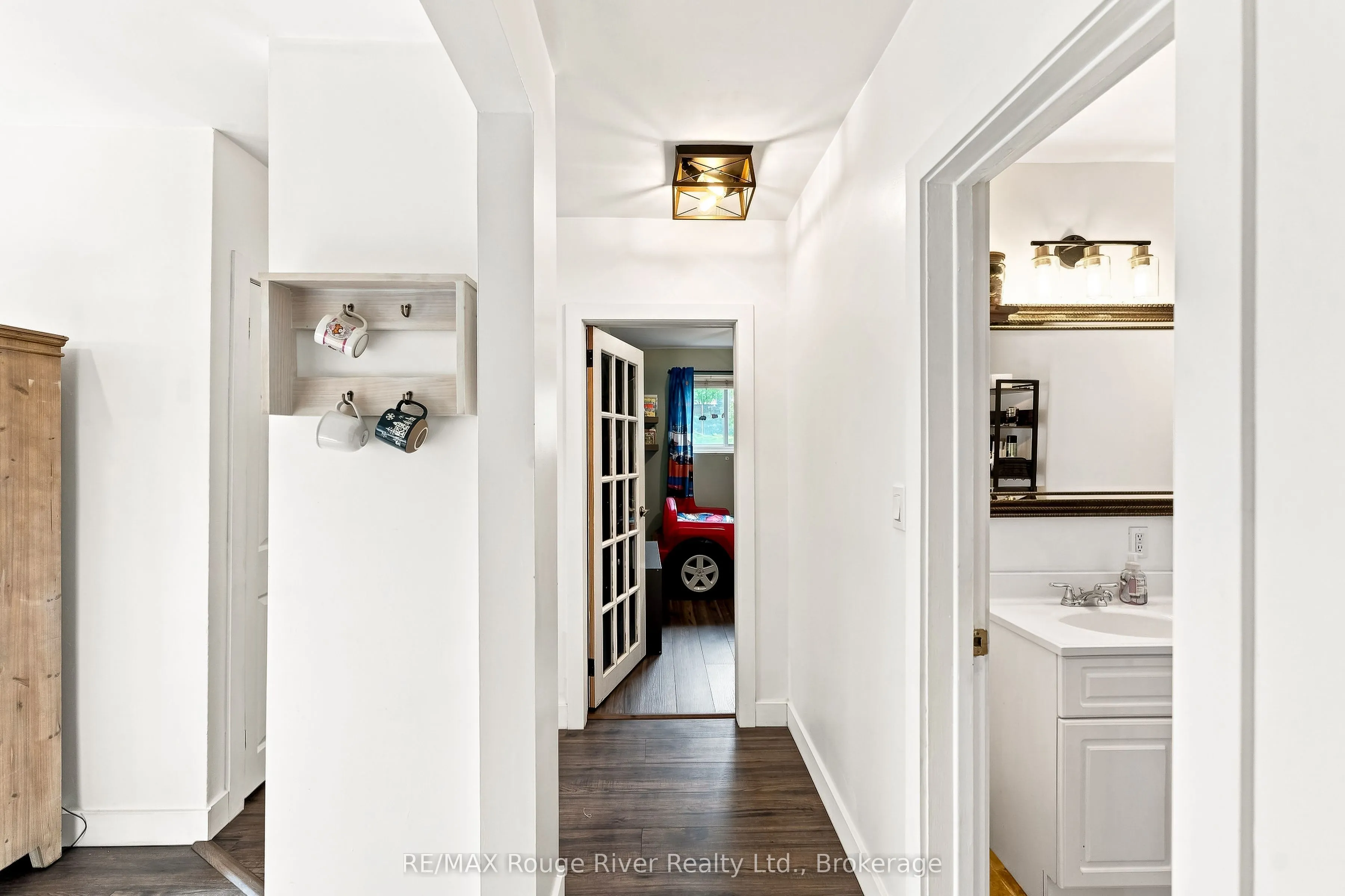 242 D'arcy Street #3