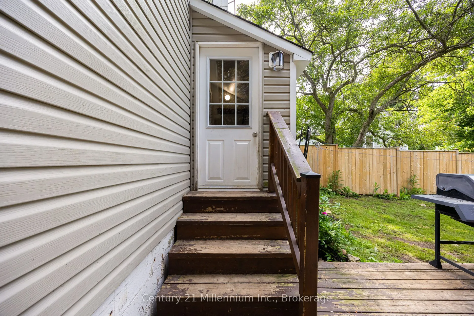 332 Bruce Road 40
