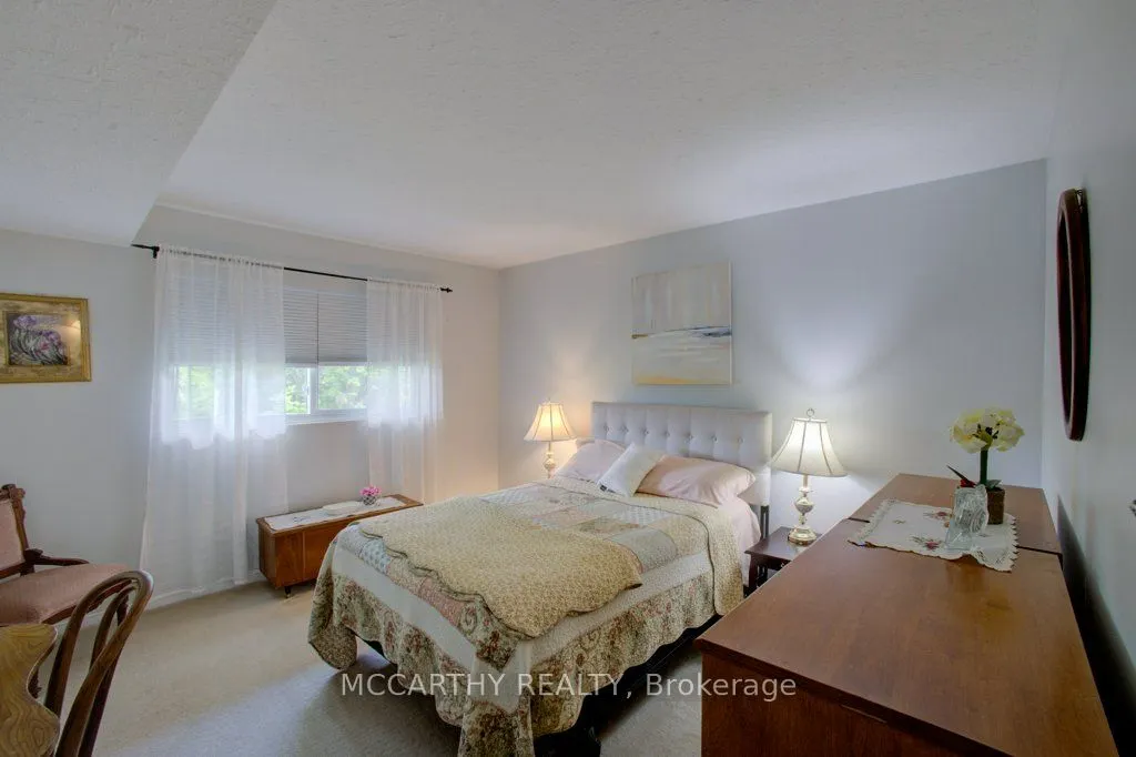 250 Robert Street #300