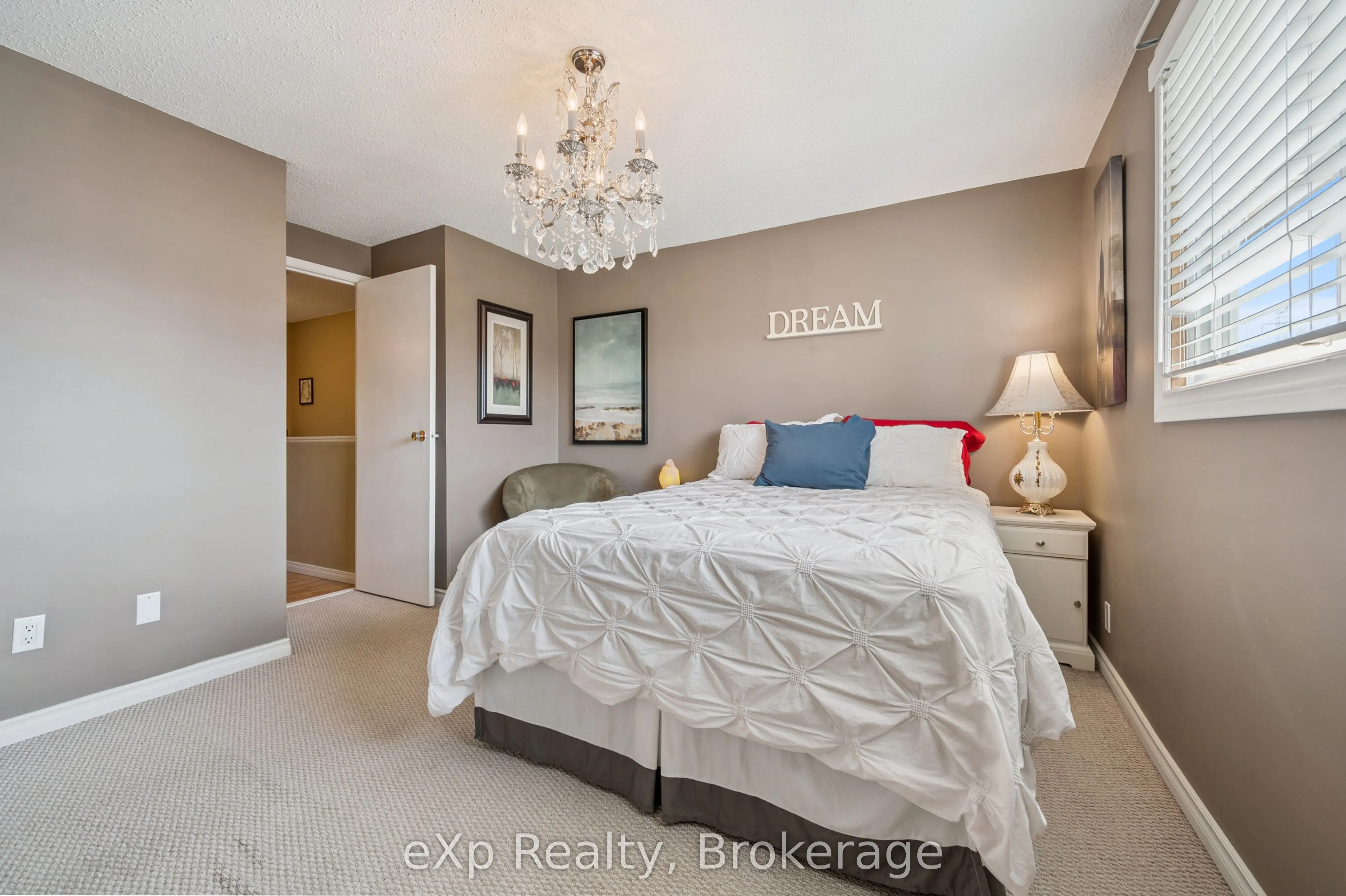 40 Silvercreek Parkway N #44