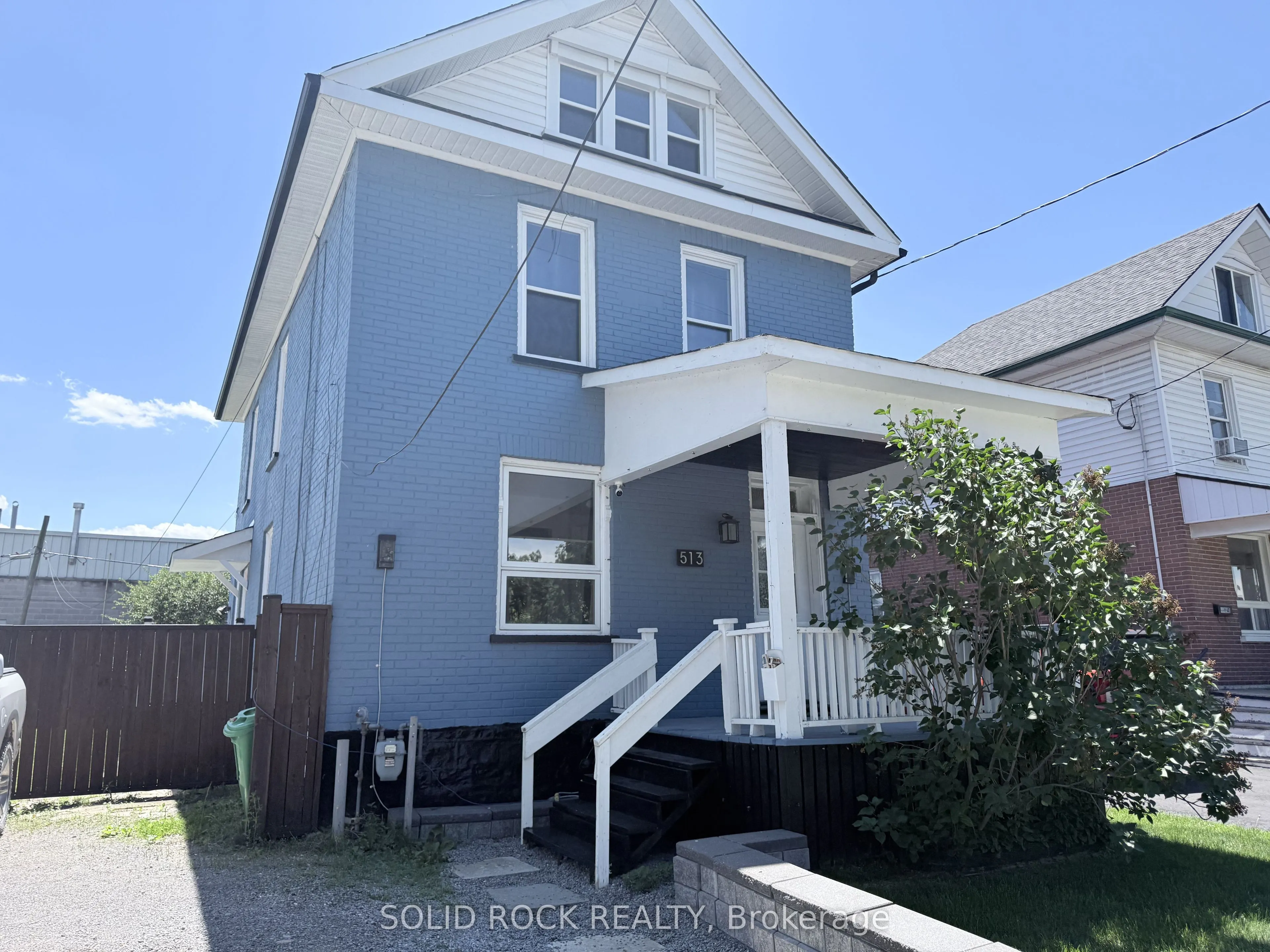513 Romaine Street