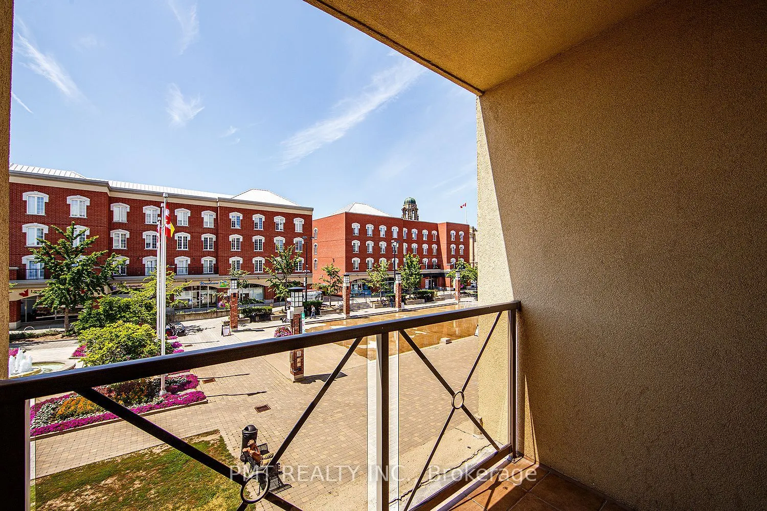 150 Colborne Street E #208
