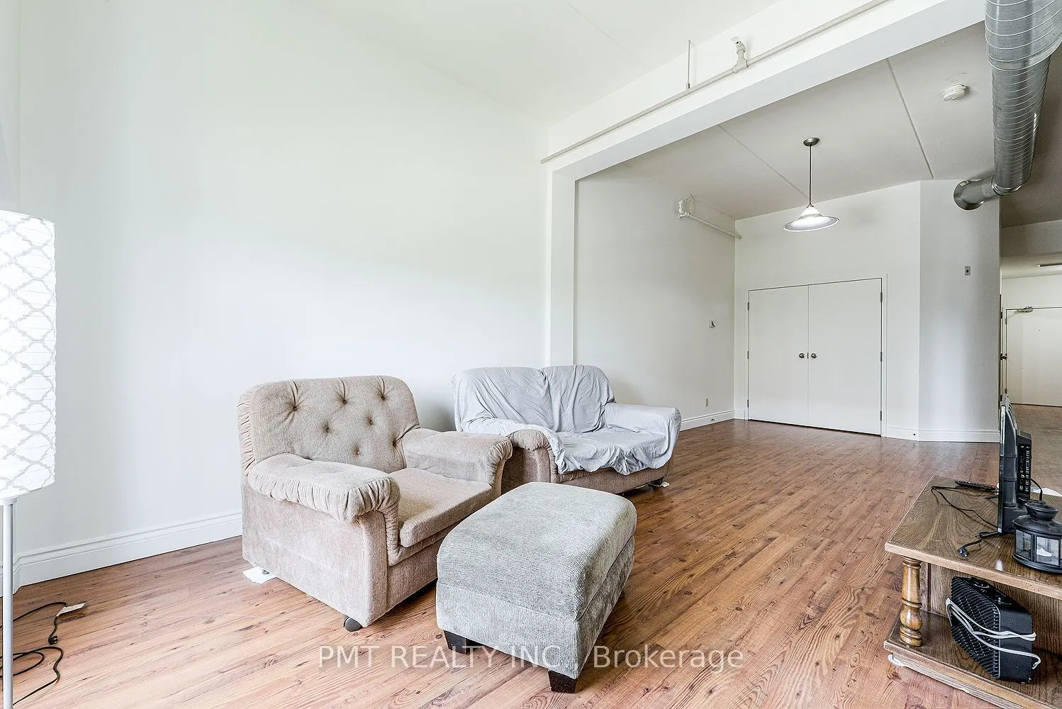 150 Colborne Street E #208