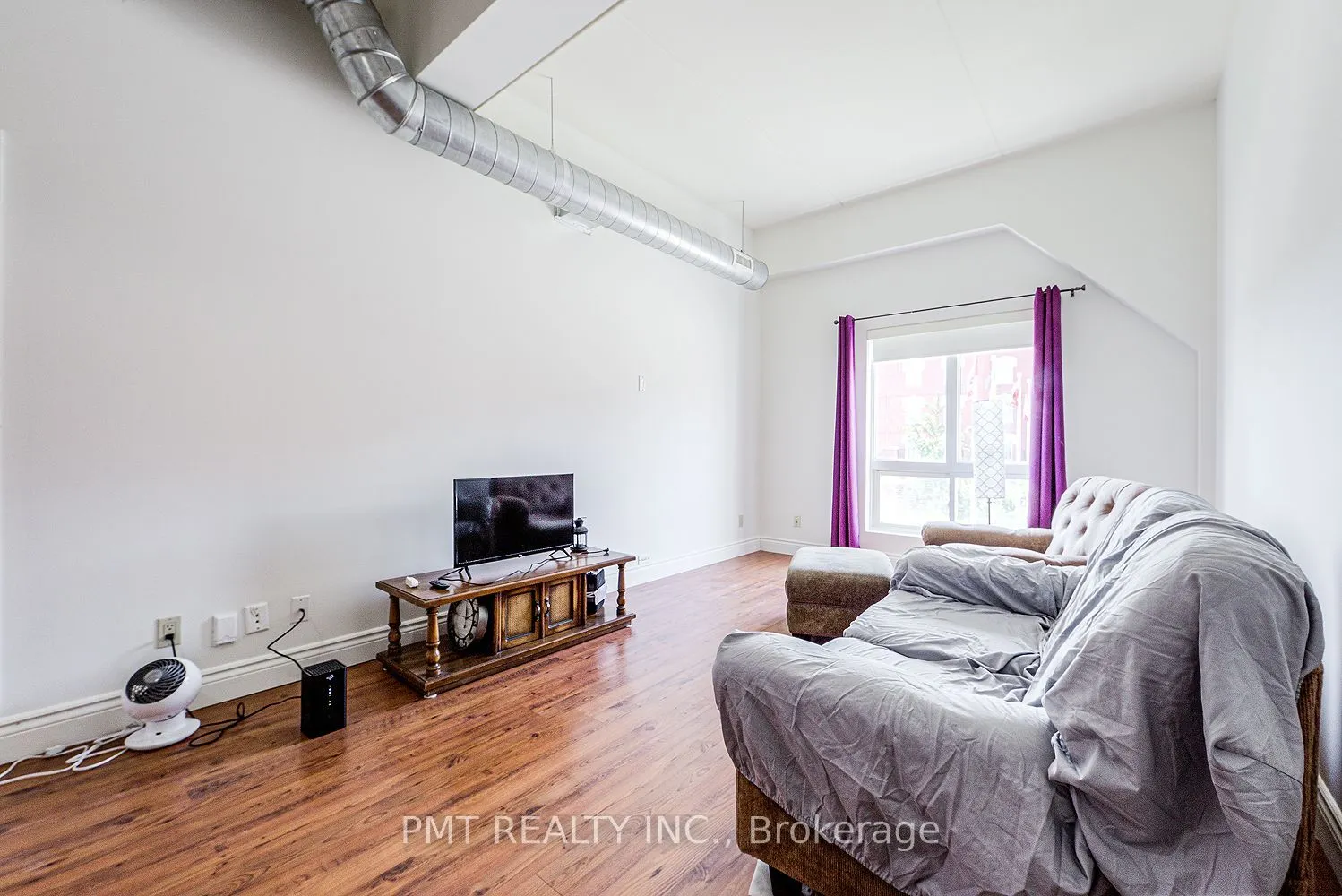 150 Colborne Street E #208
