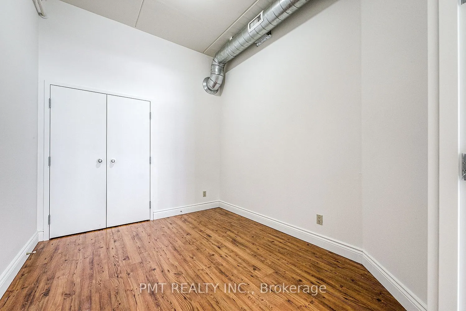 150 Colborne Street E #208