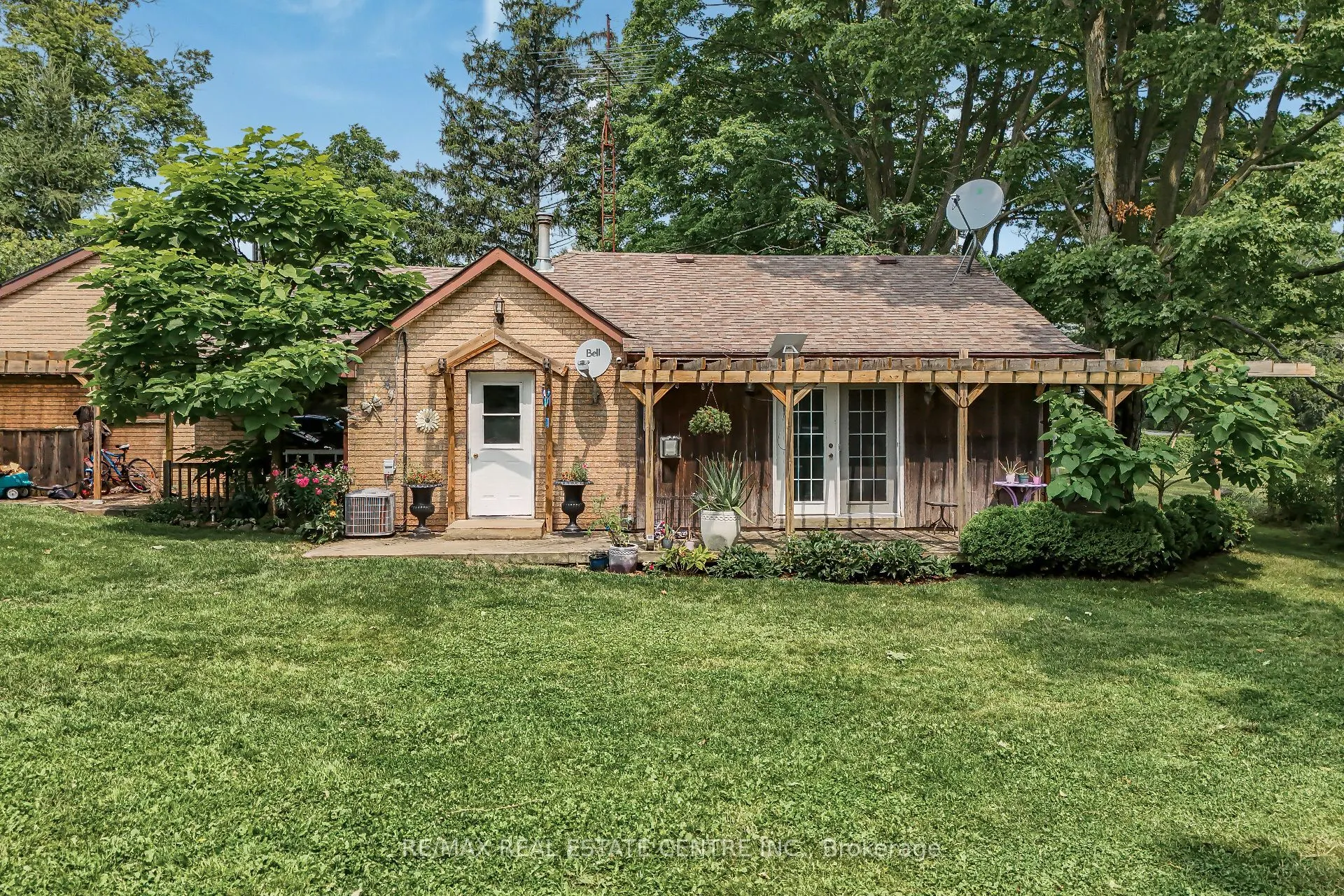1374 5th Concession Road W