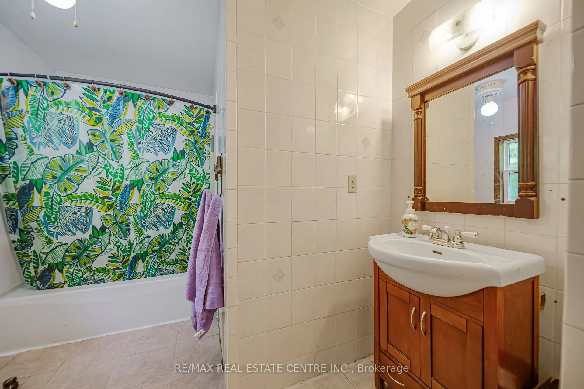 1374 5th Concession Road W