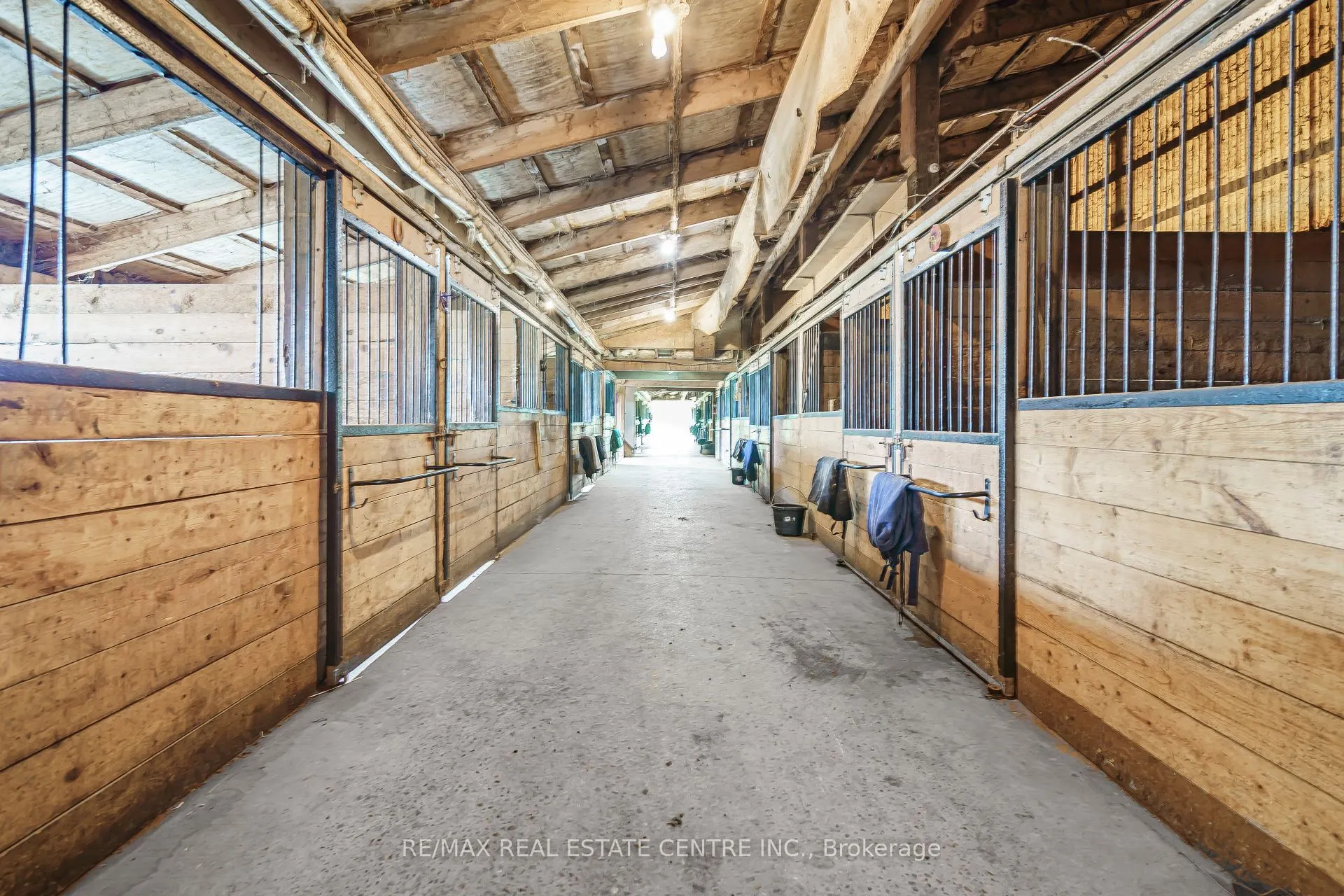 1374 5th Concession Road W