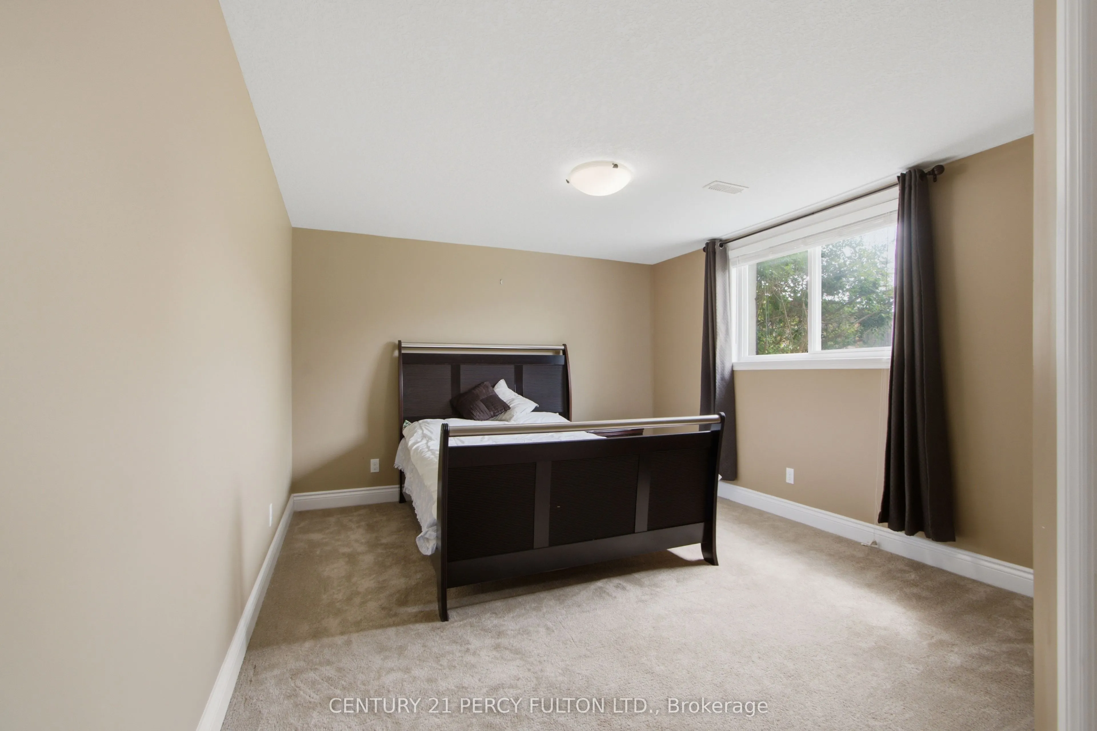 28 Freedom Crescent