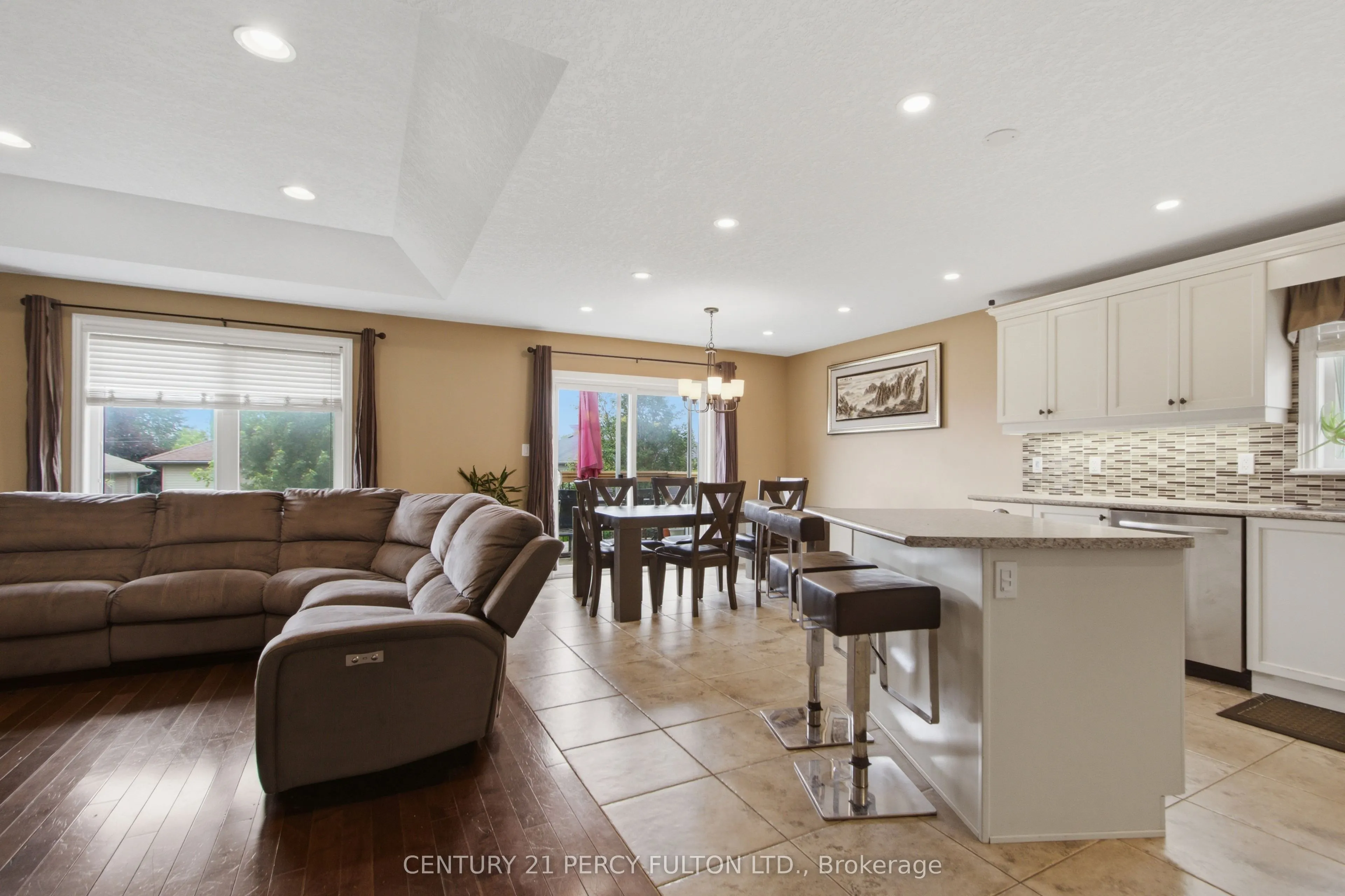 28 Freedom Crescent