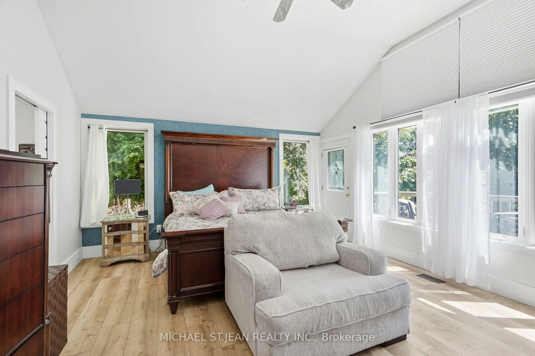 1095 Governors Road