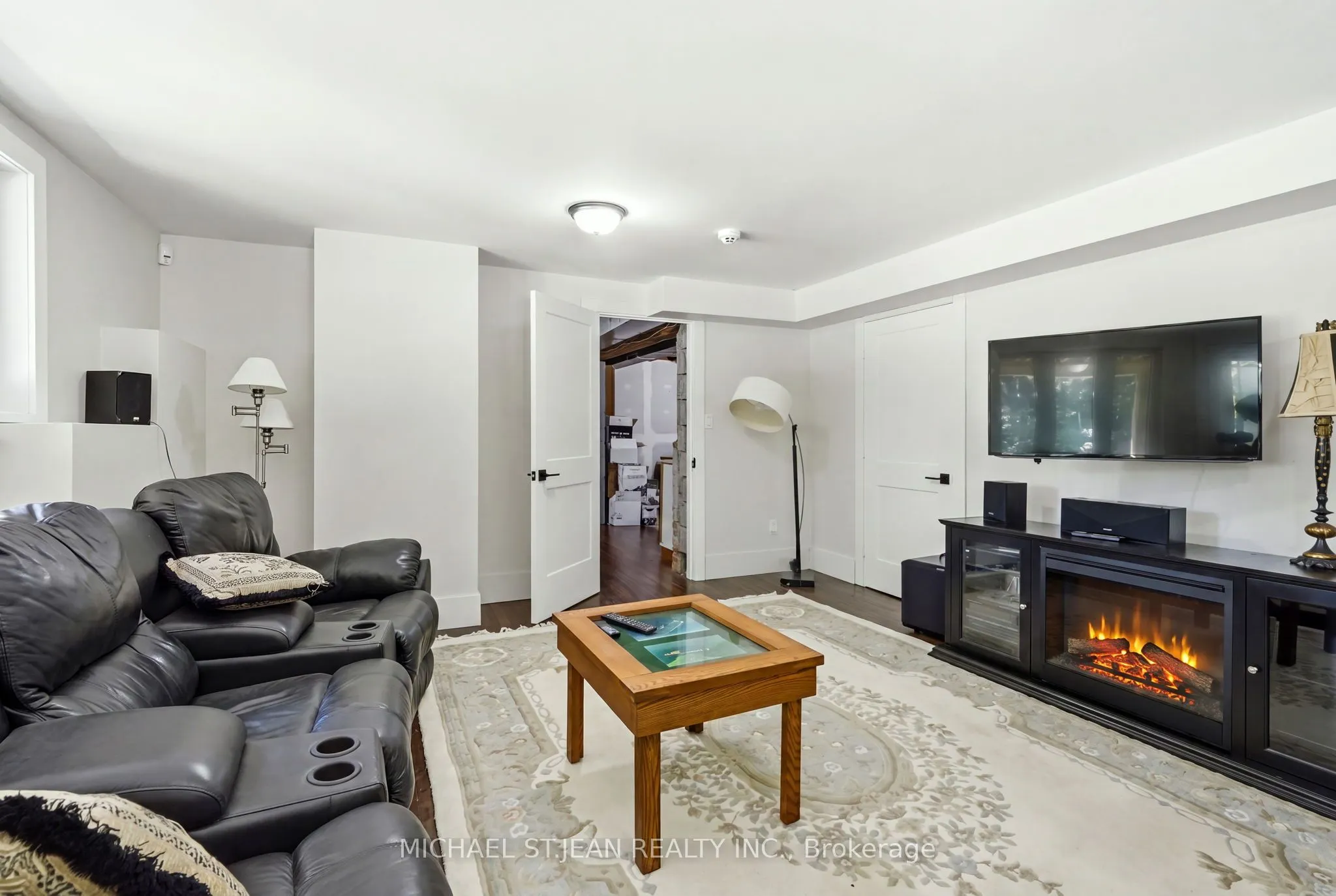 1095 Governors Road