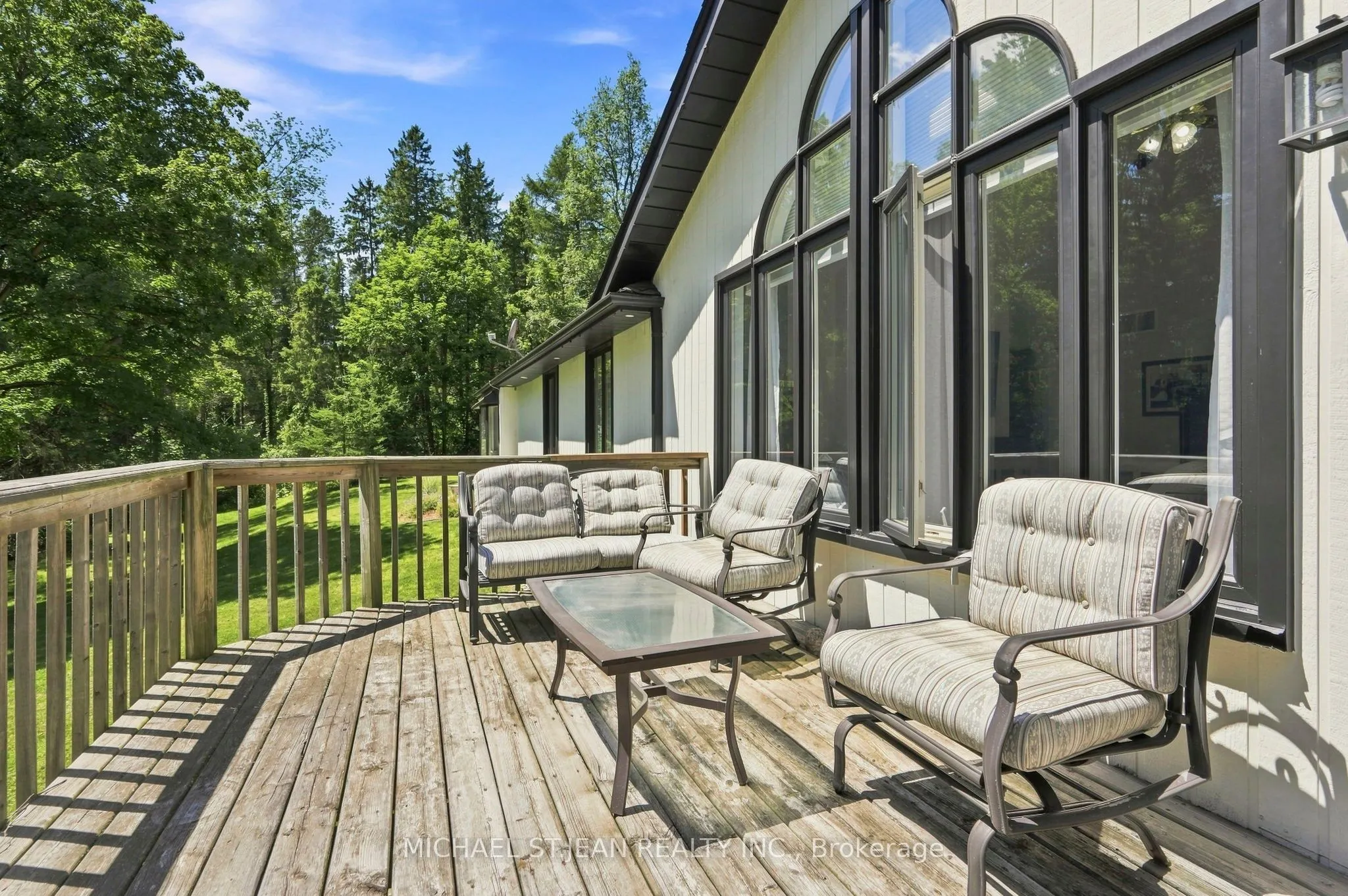 1095 Governors Road