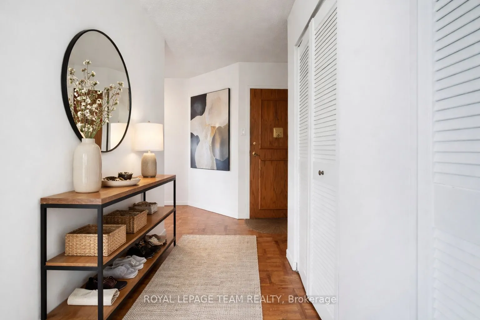 40 Arthur Street E #1004