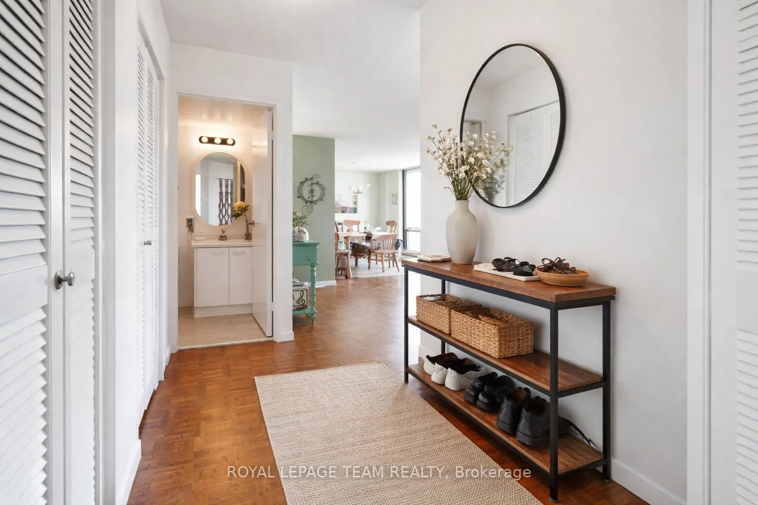 40 Arthur Street E #1004