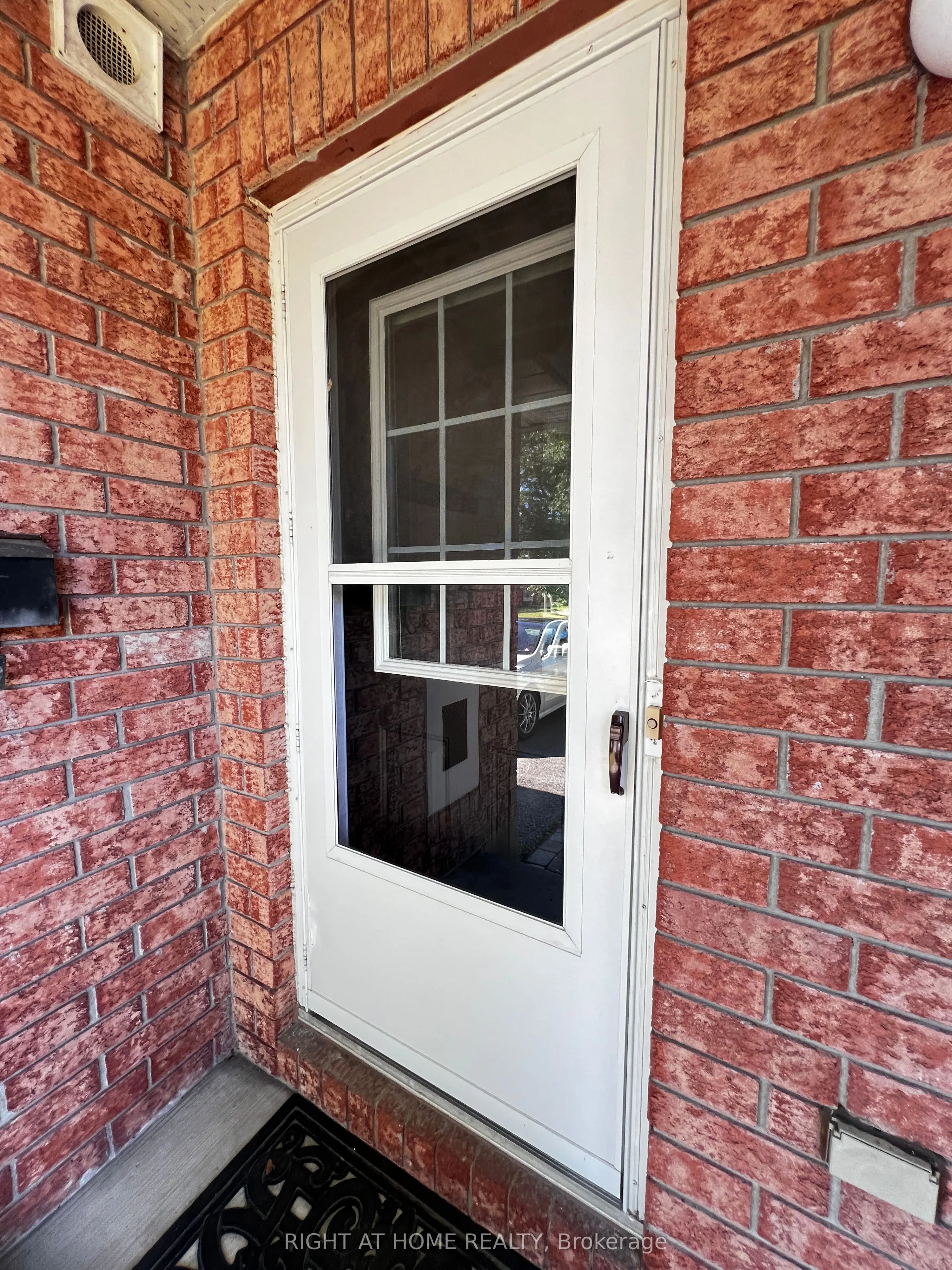 1741 Jobin Crescent