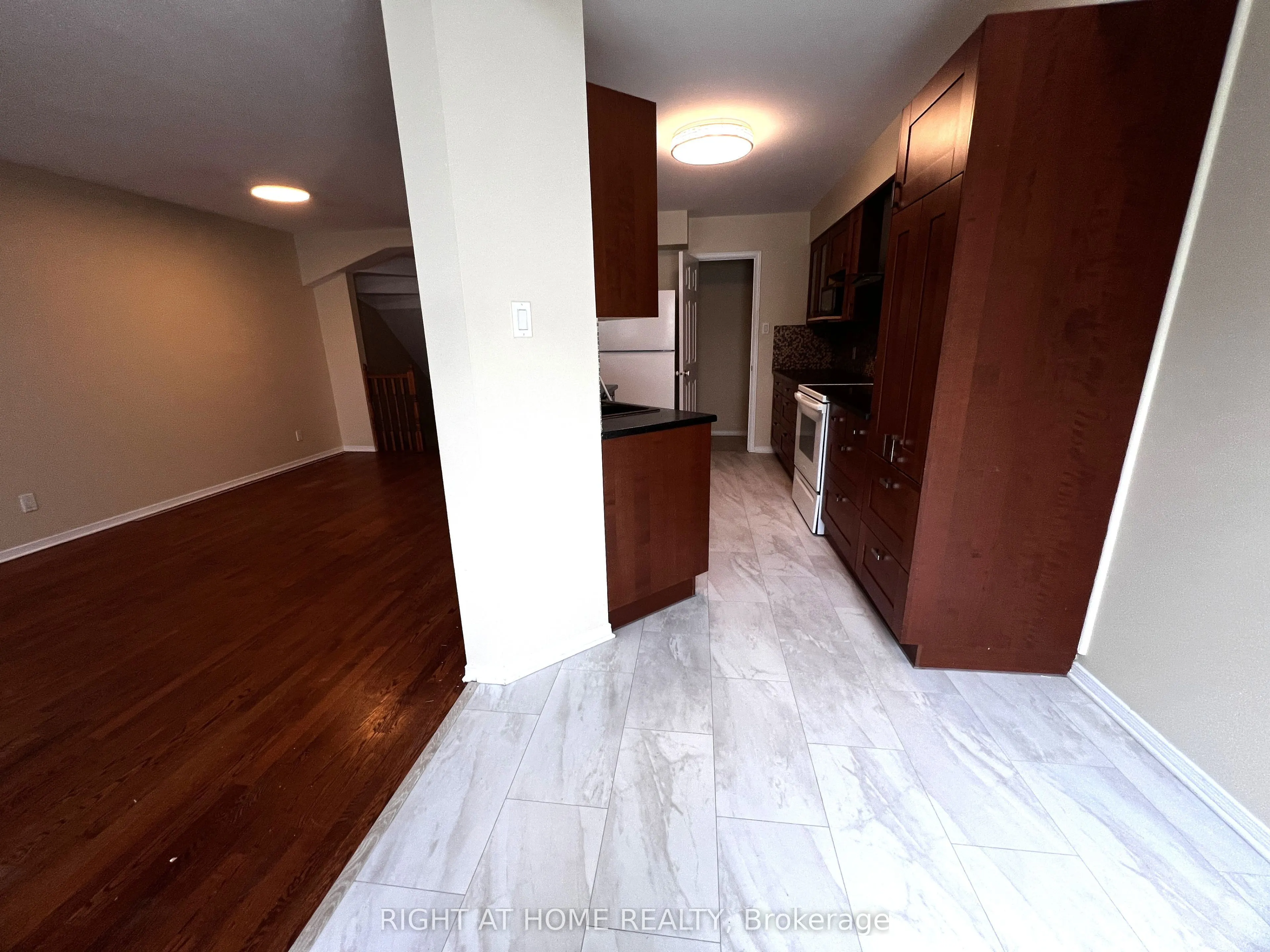 1741 Jobin Crescent