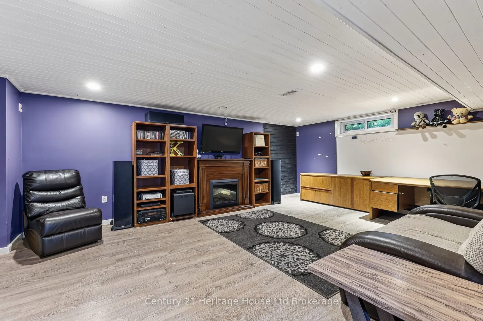 105 Concession Street W