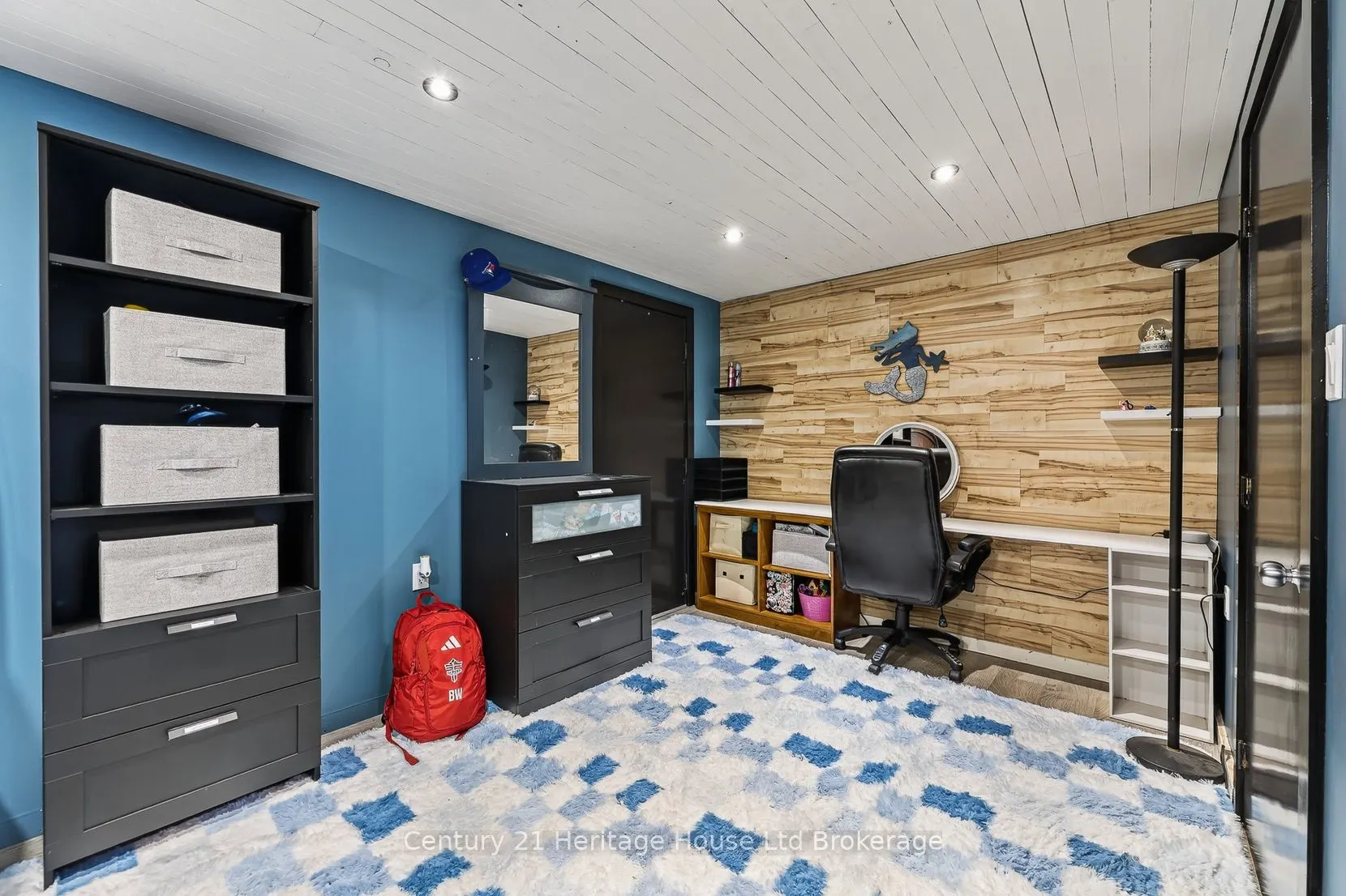 105 Concession Street W
