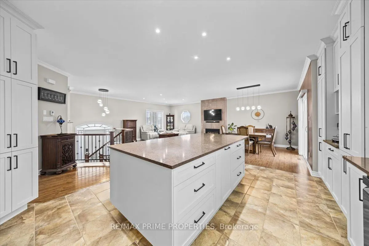 3421 Summerbreeze Drive
