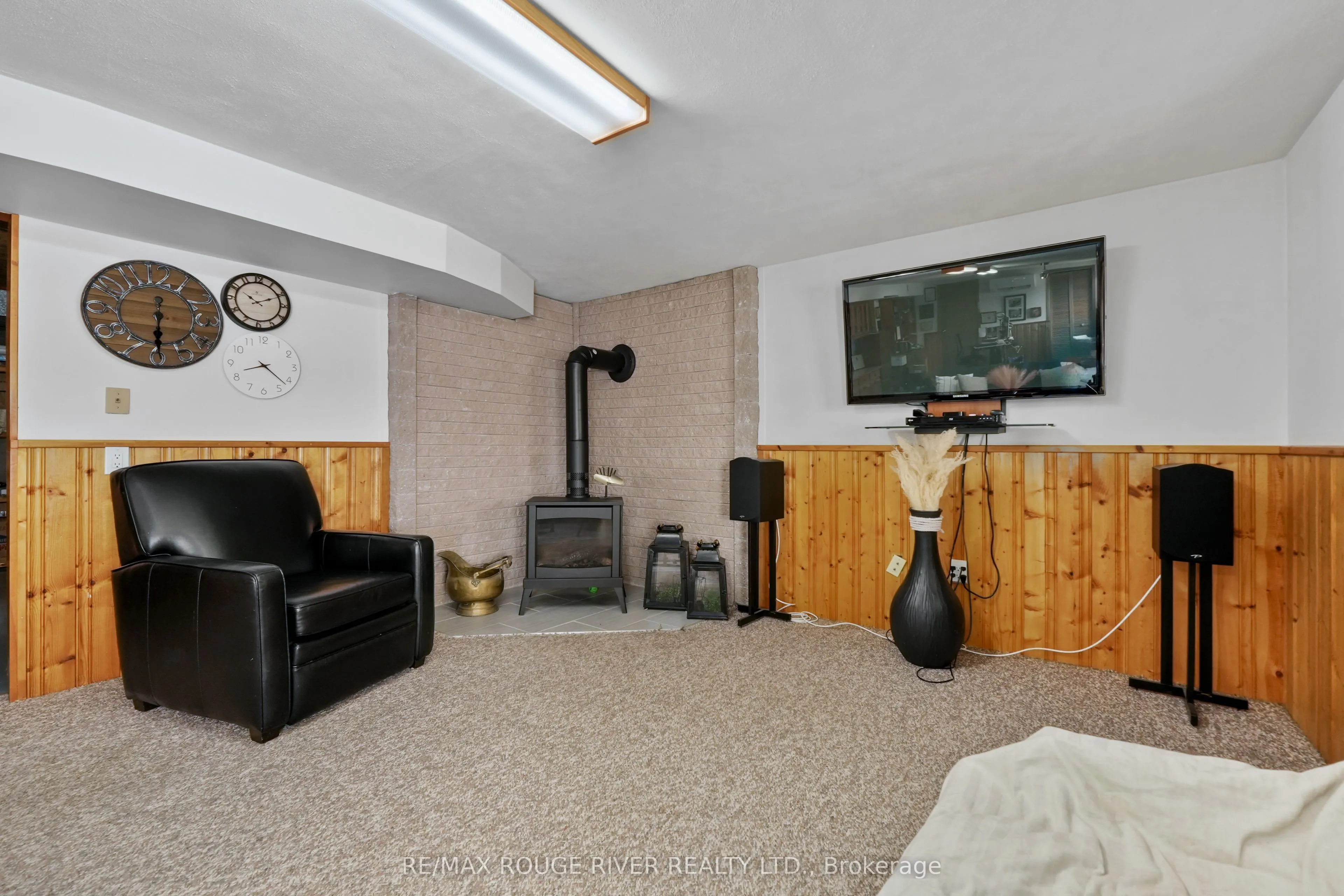1087 Lagoon Road