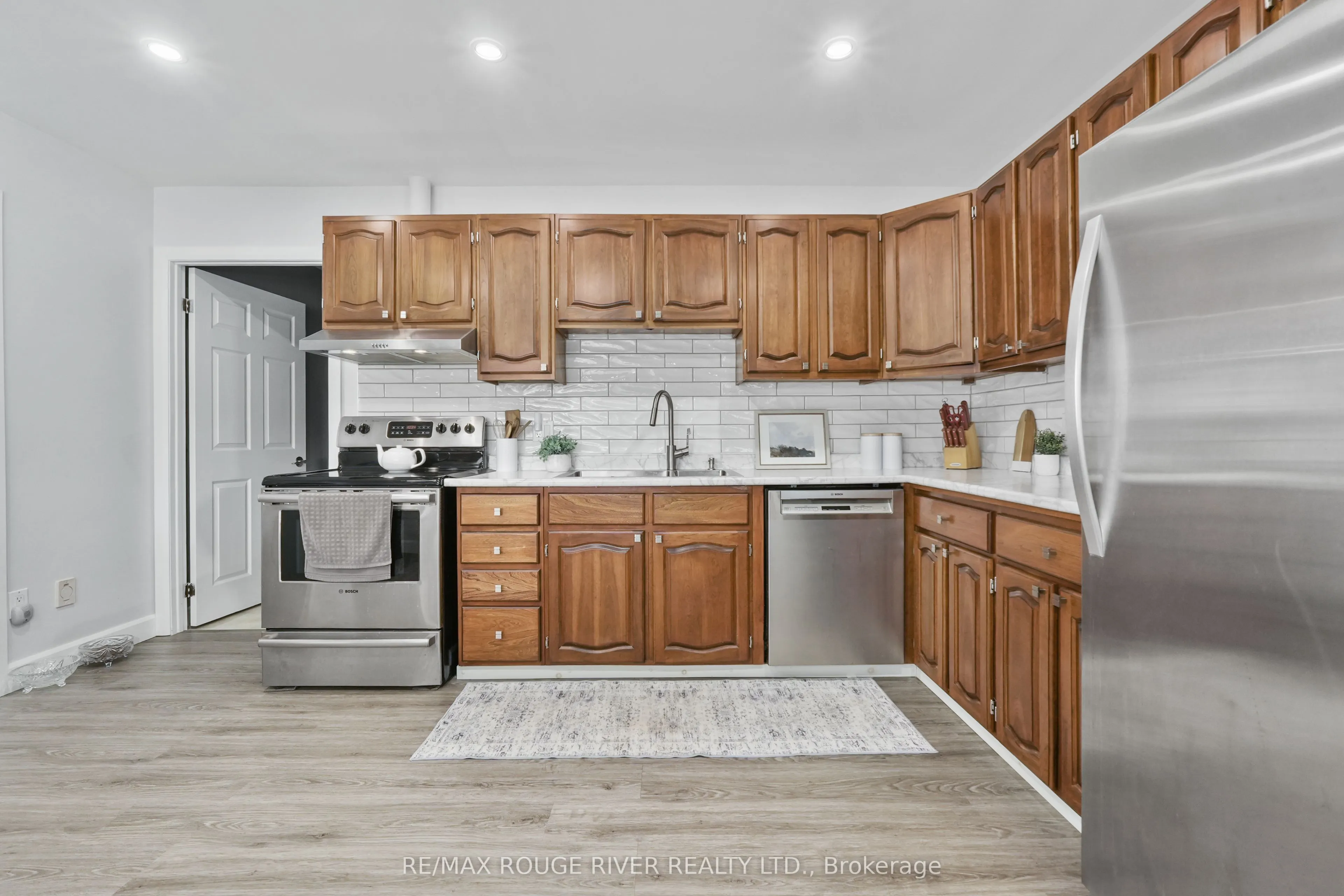 1087 Lagoon Road