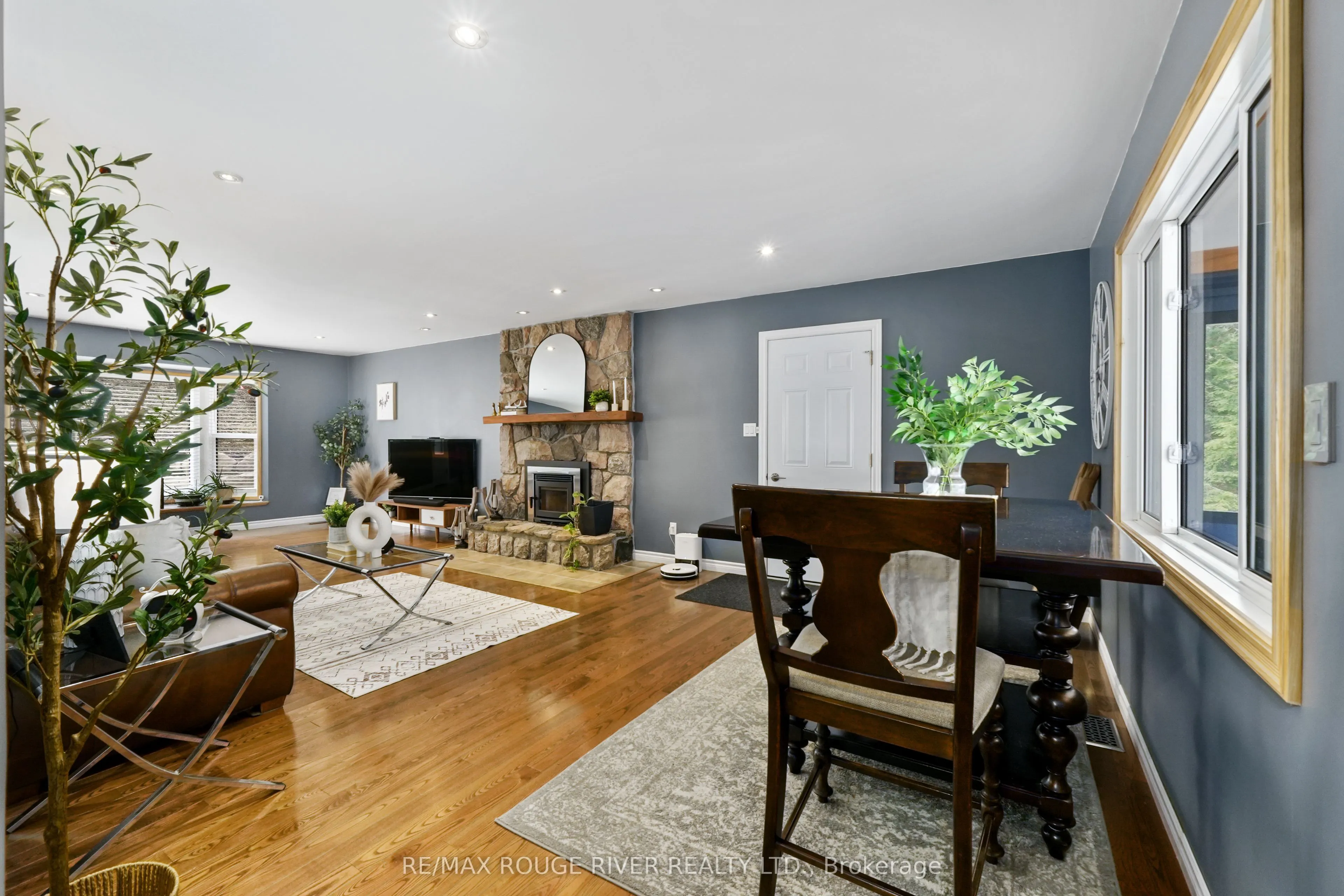 1087 Lagoon Road