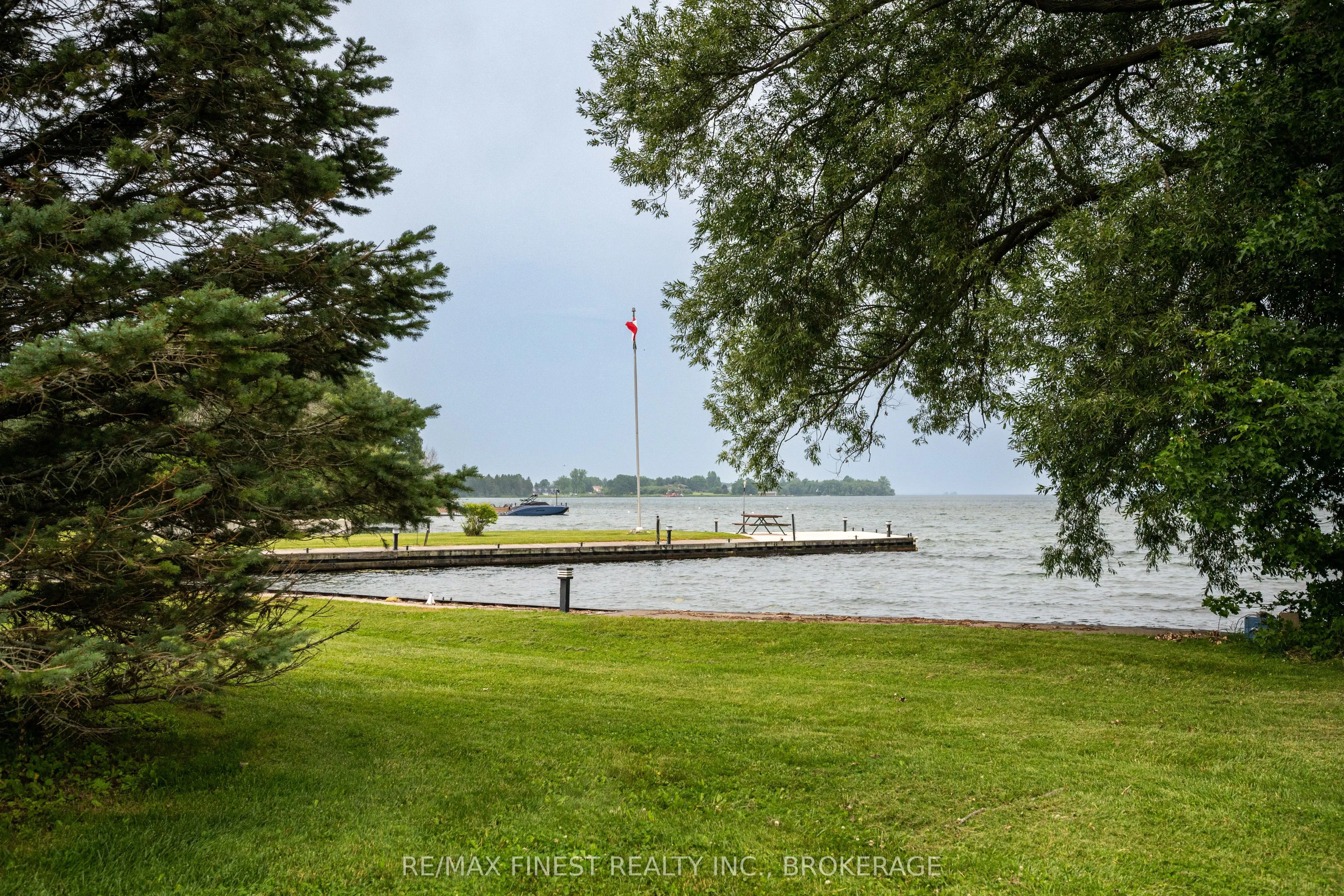 32 Howe Island Drive