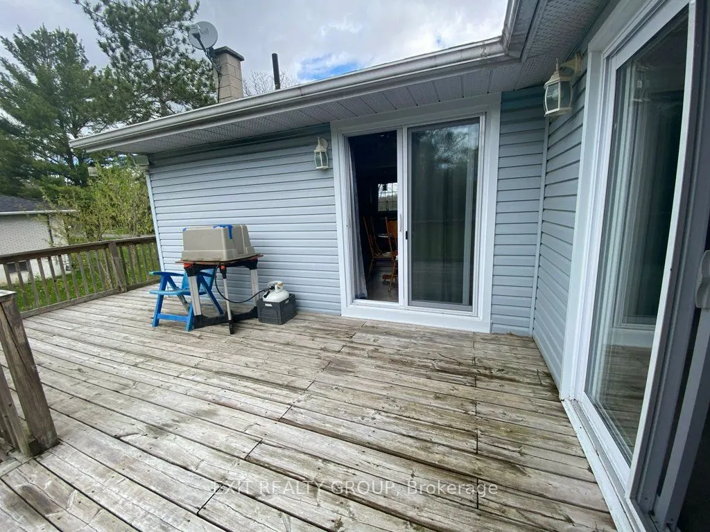 87 Bernard Long Road