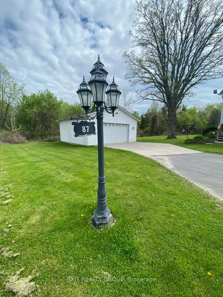 87 Bernard Long Road