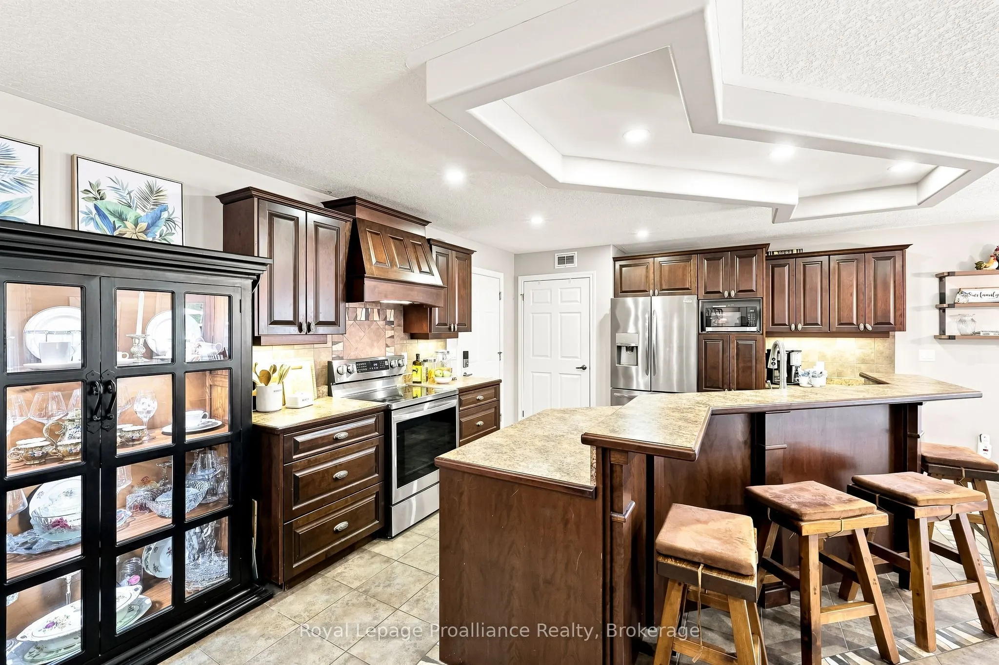 39 Lakewood Crescent